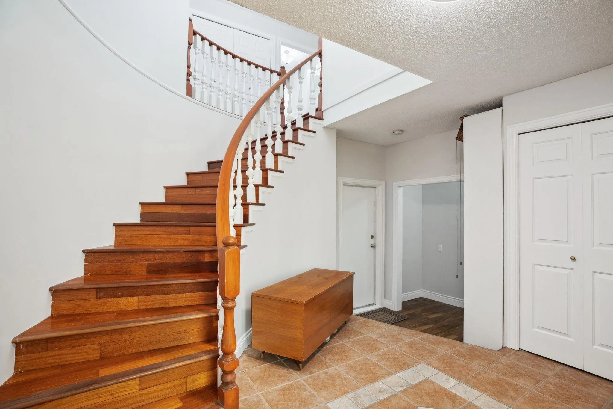 7347 Queenston Court