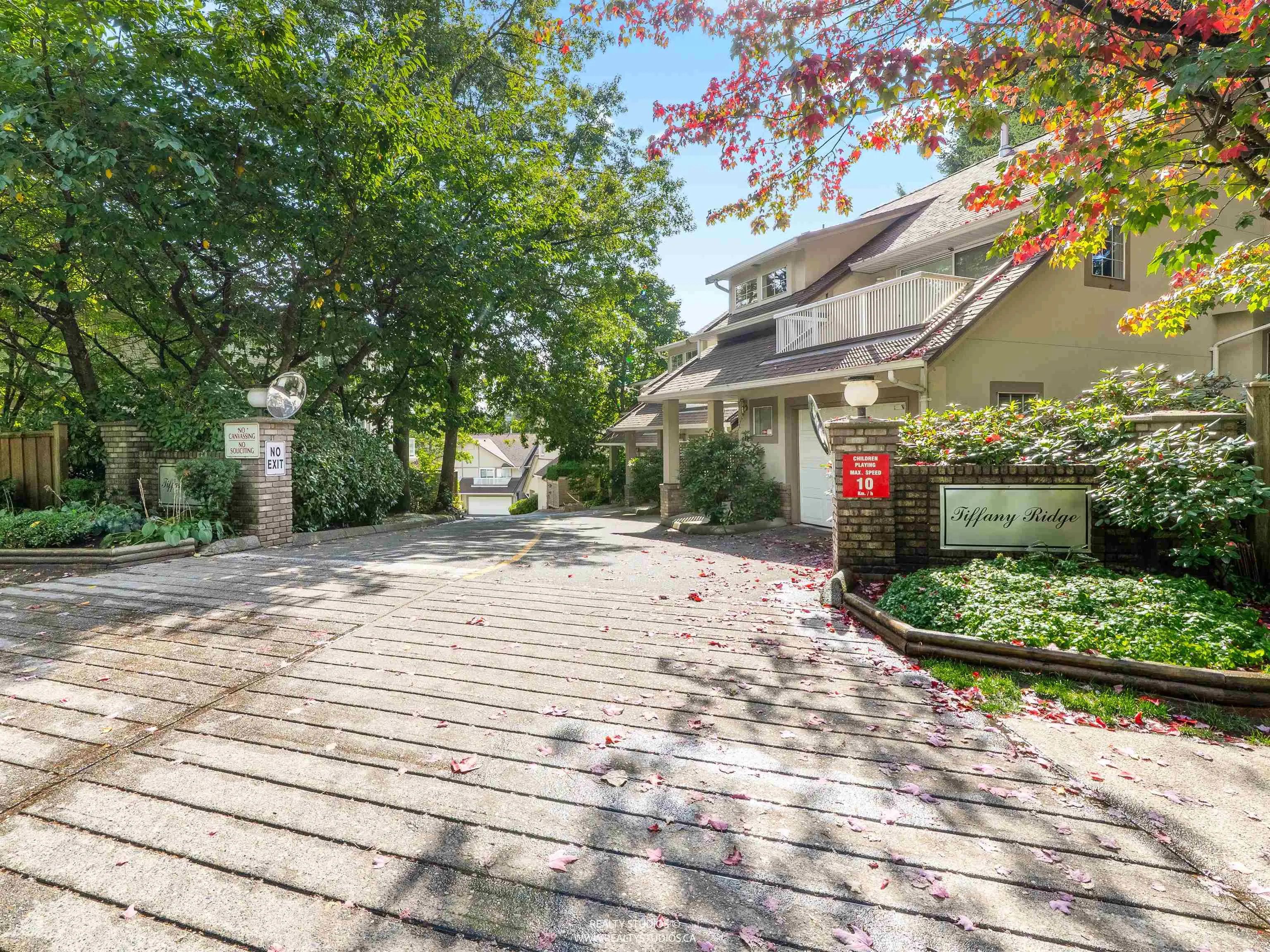 3461 Amberly Place