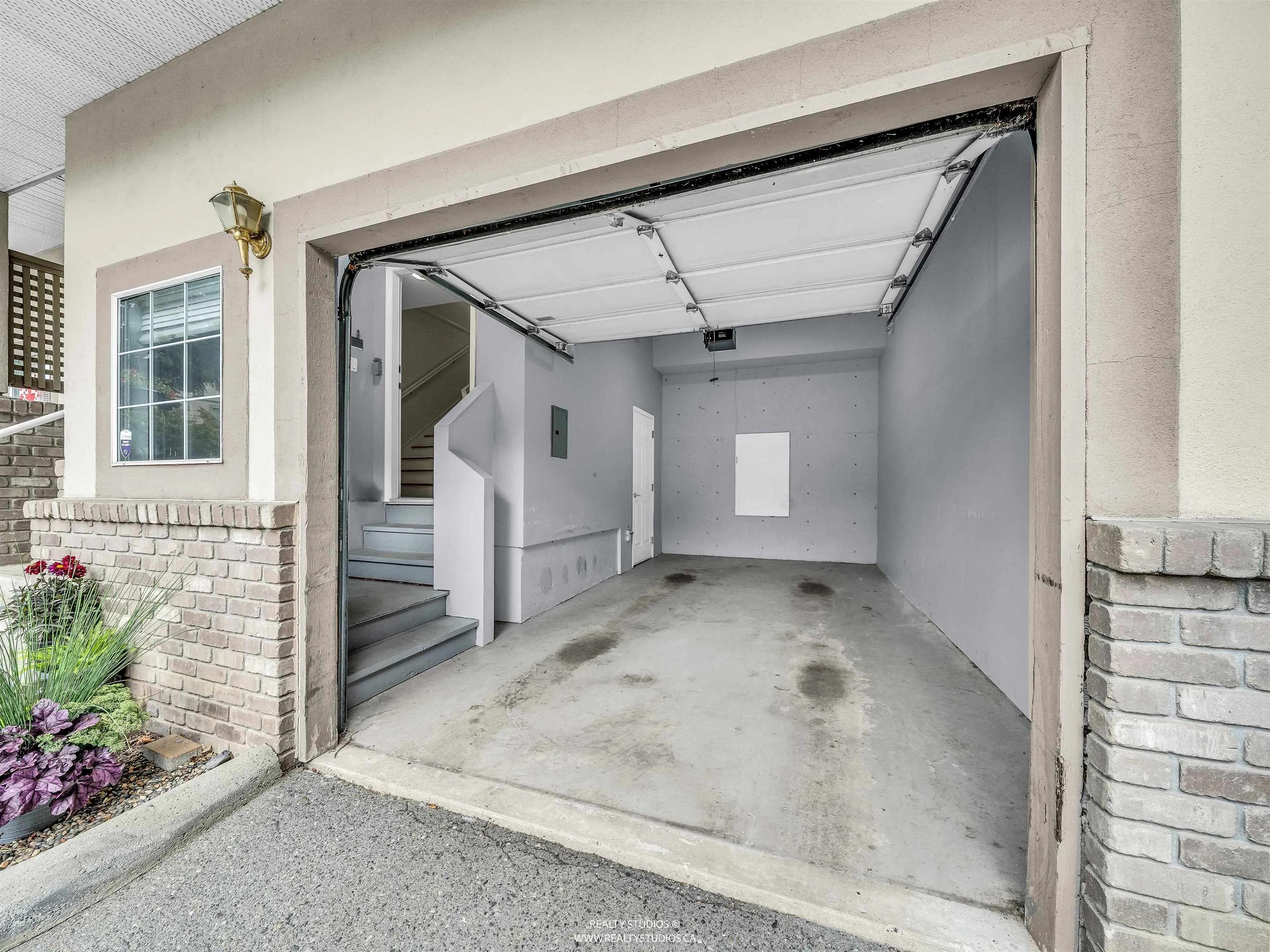 3461 Amberly Place