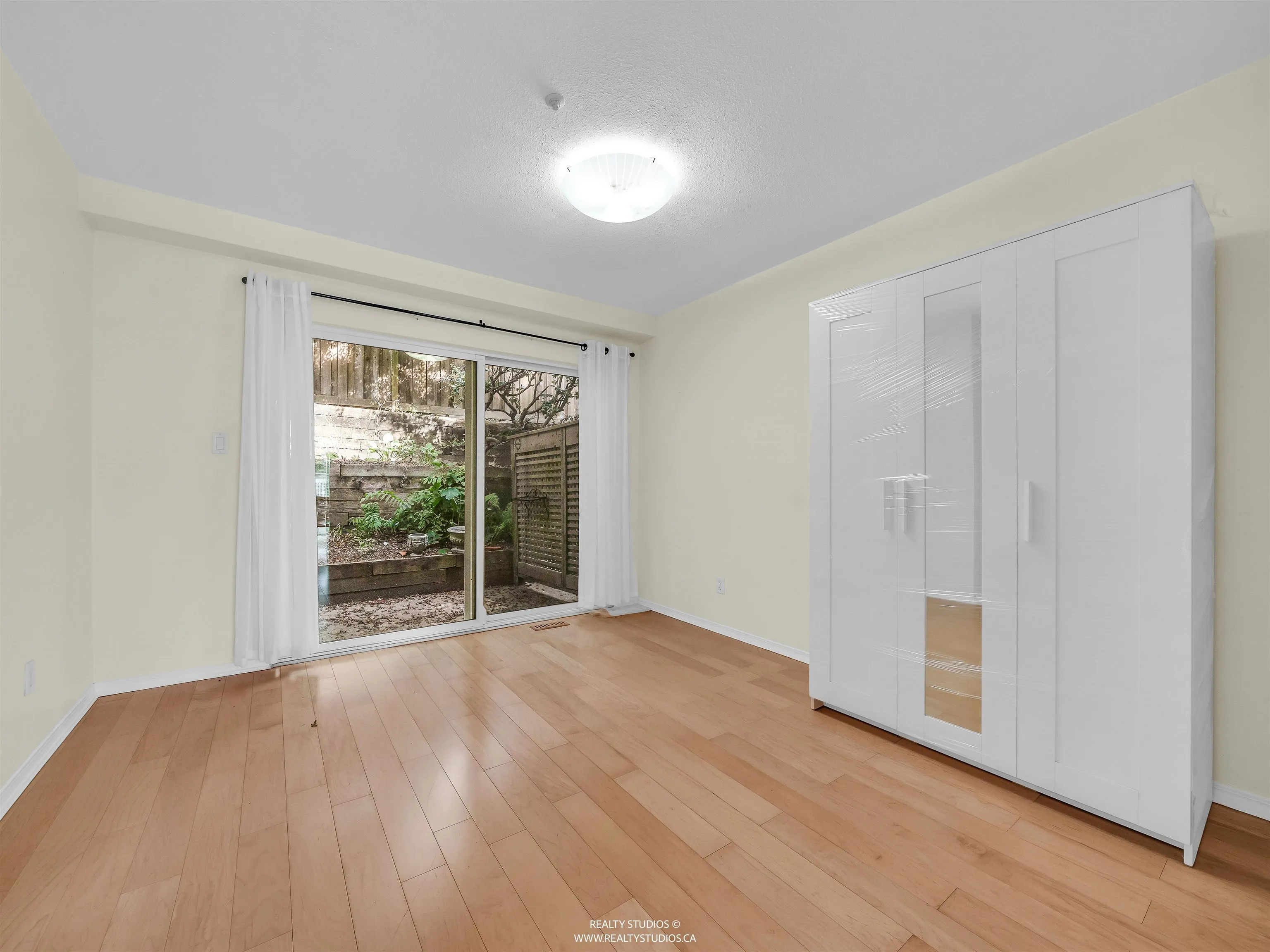 3461 Amberly Place