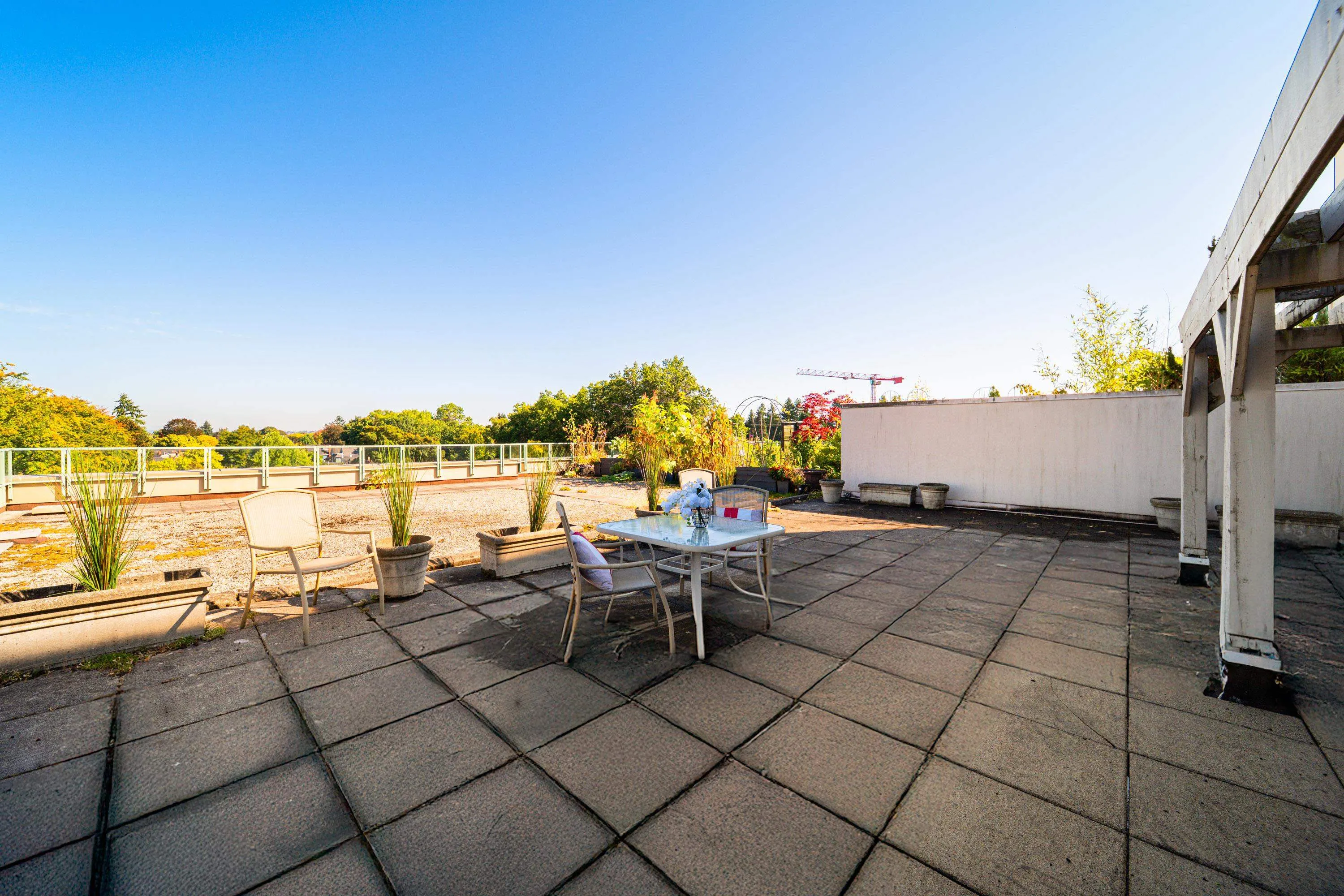 804 518 W 14th Avenue