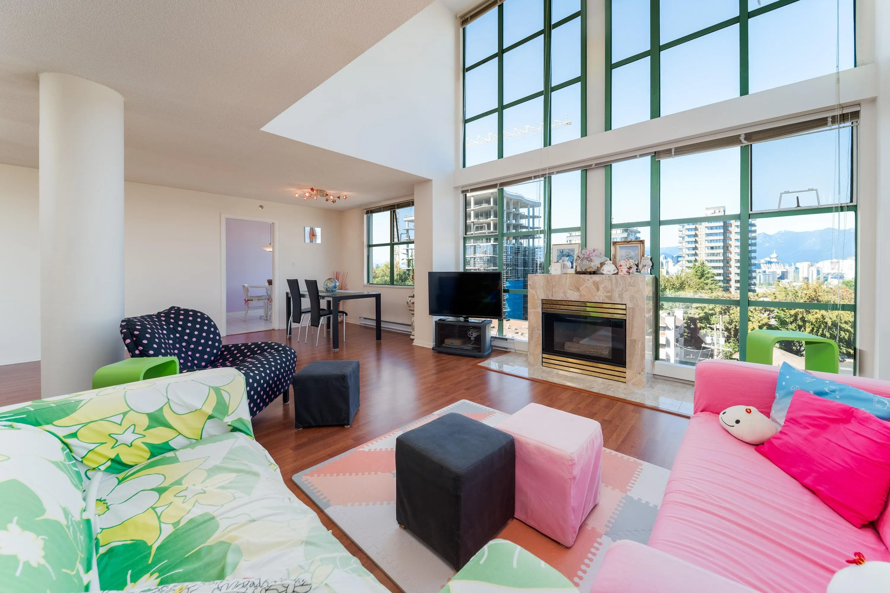 804 518 W 14th Avenue