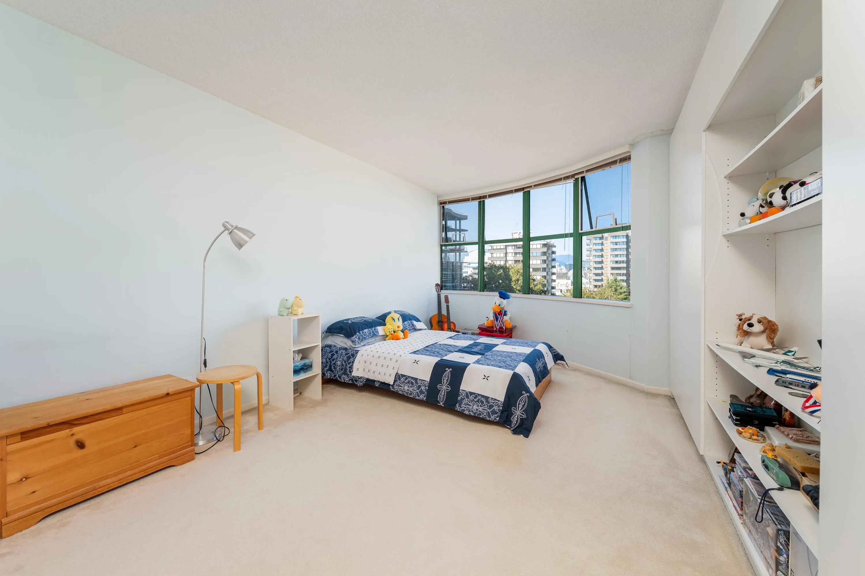 804 518 W 14th Avenue