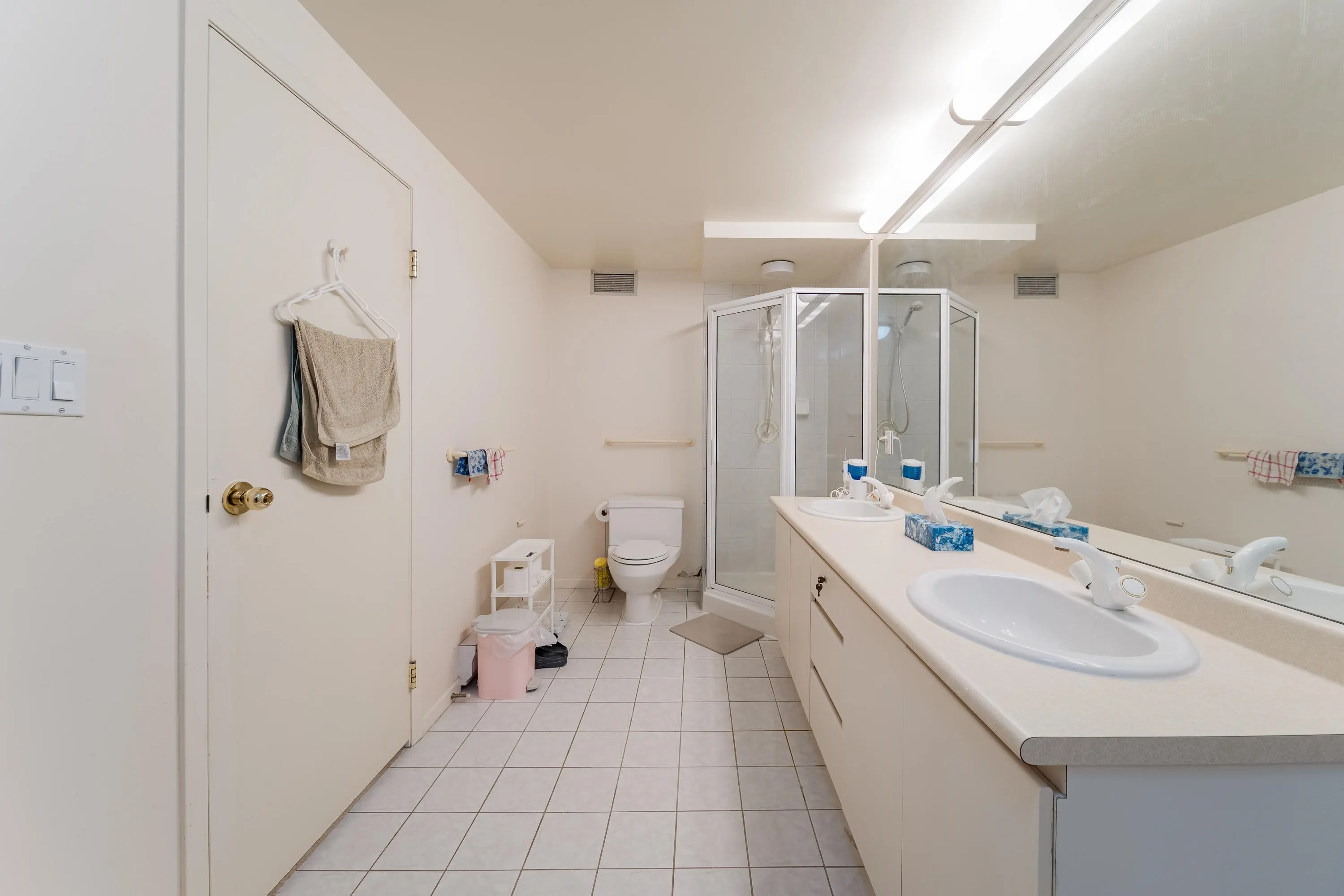 804 518 W 14th Avenue