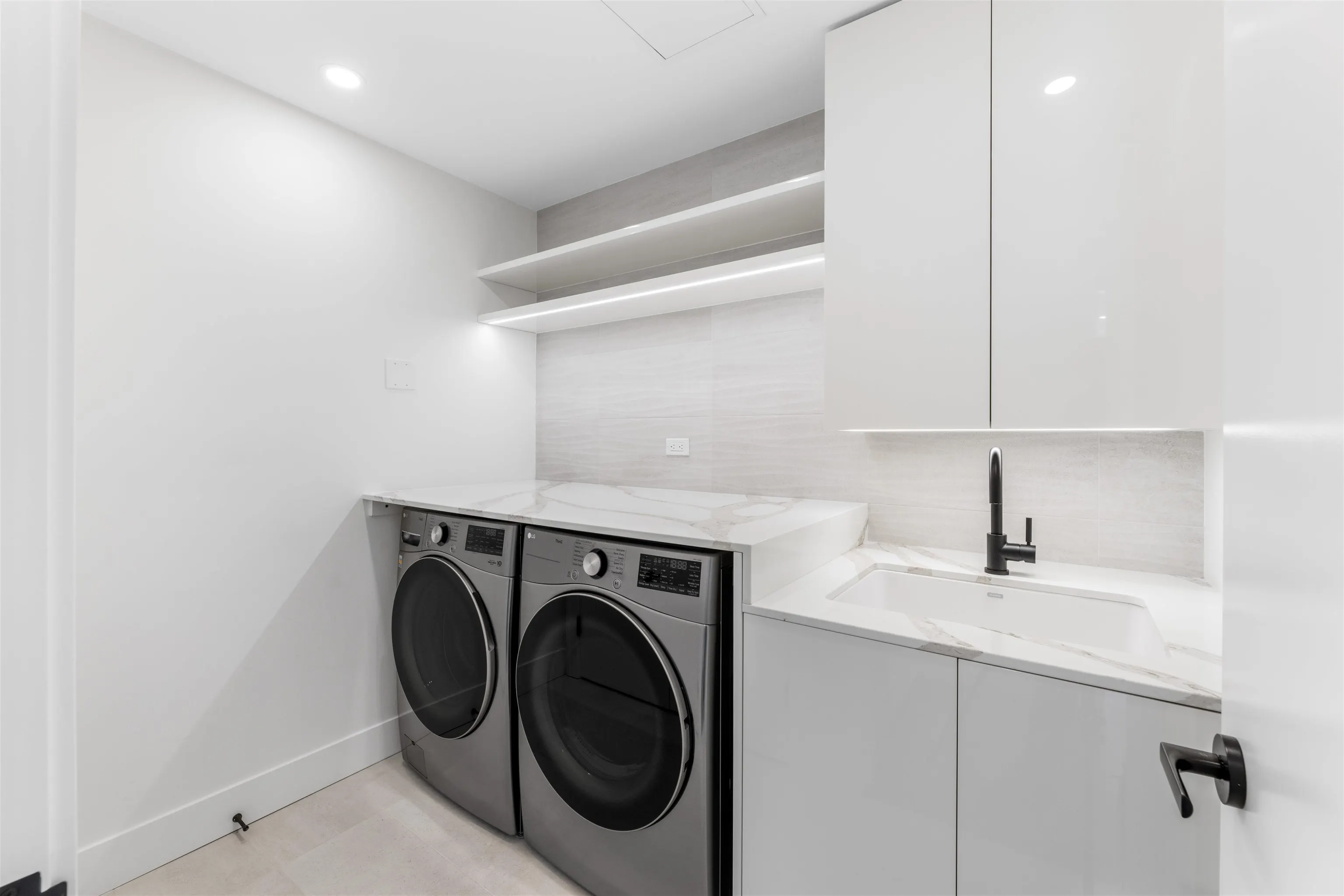 1302 1342 Johnston Road