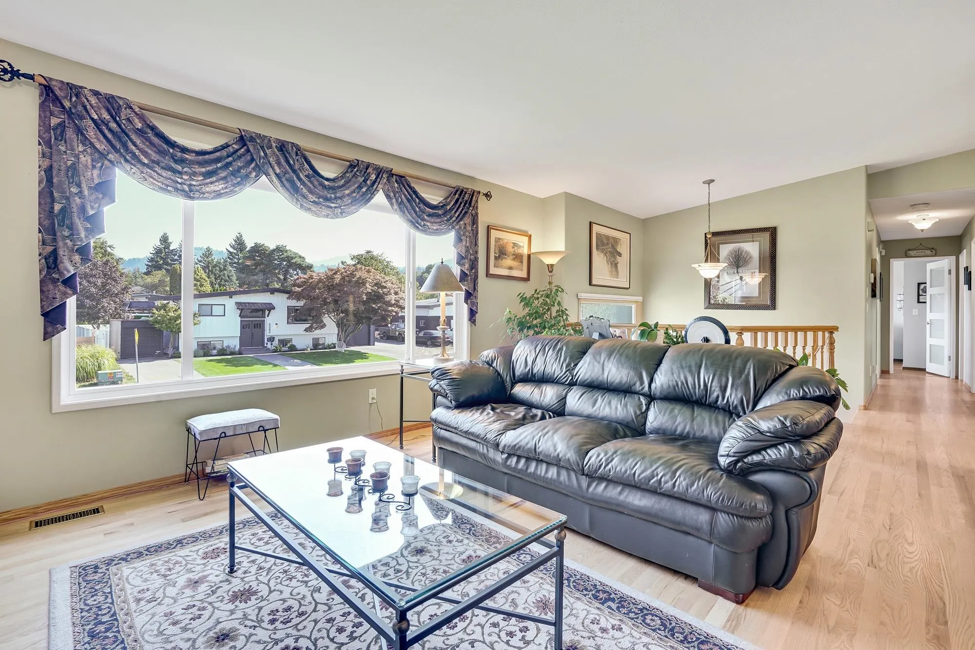 6075 Glengarry Drive