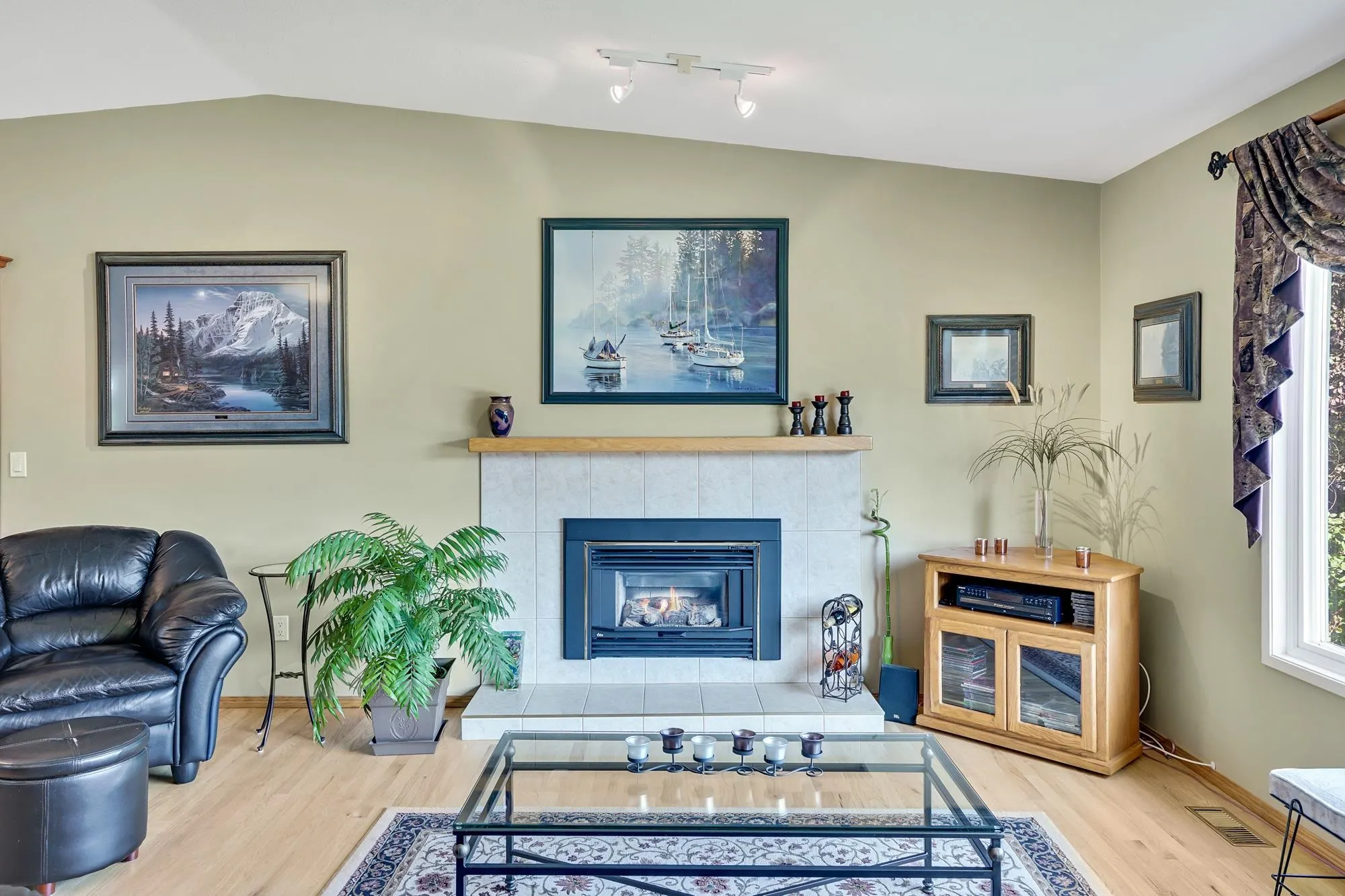 6075 Glengarry Drive