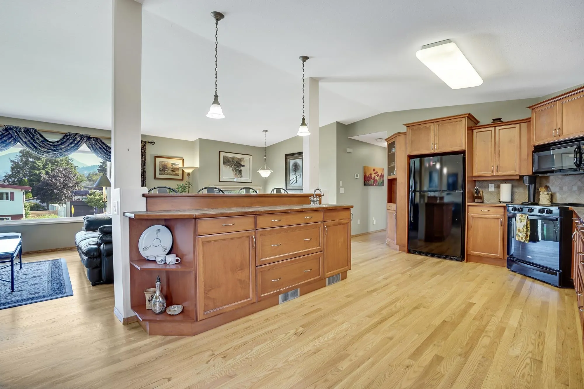 6075 Glengarry Drive