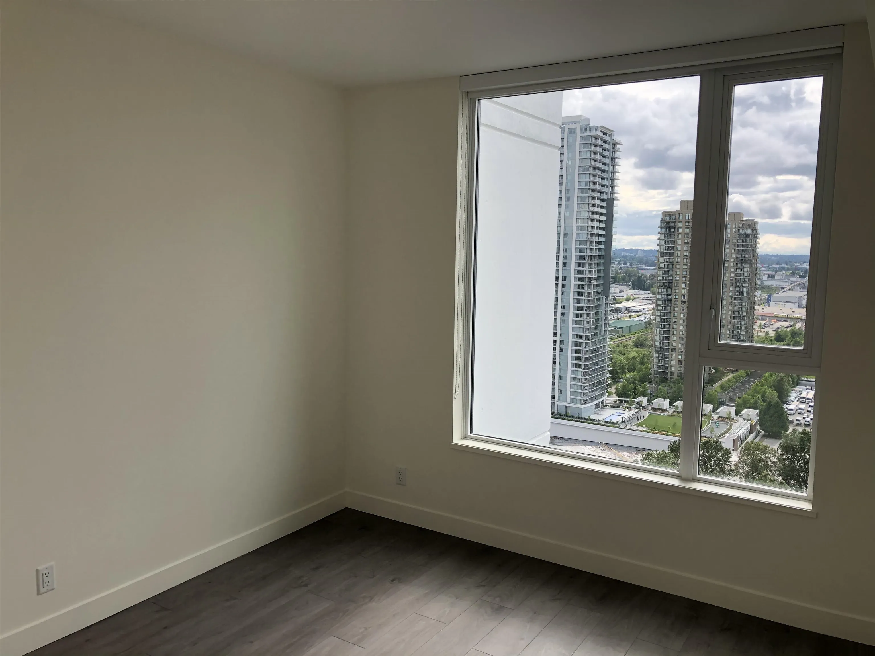 1907 4465 Juneau Street