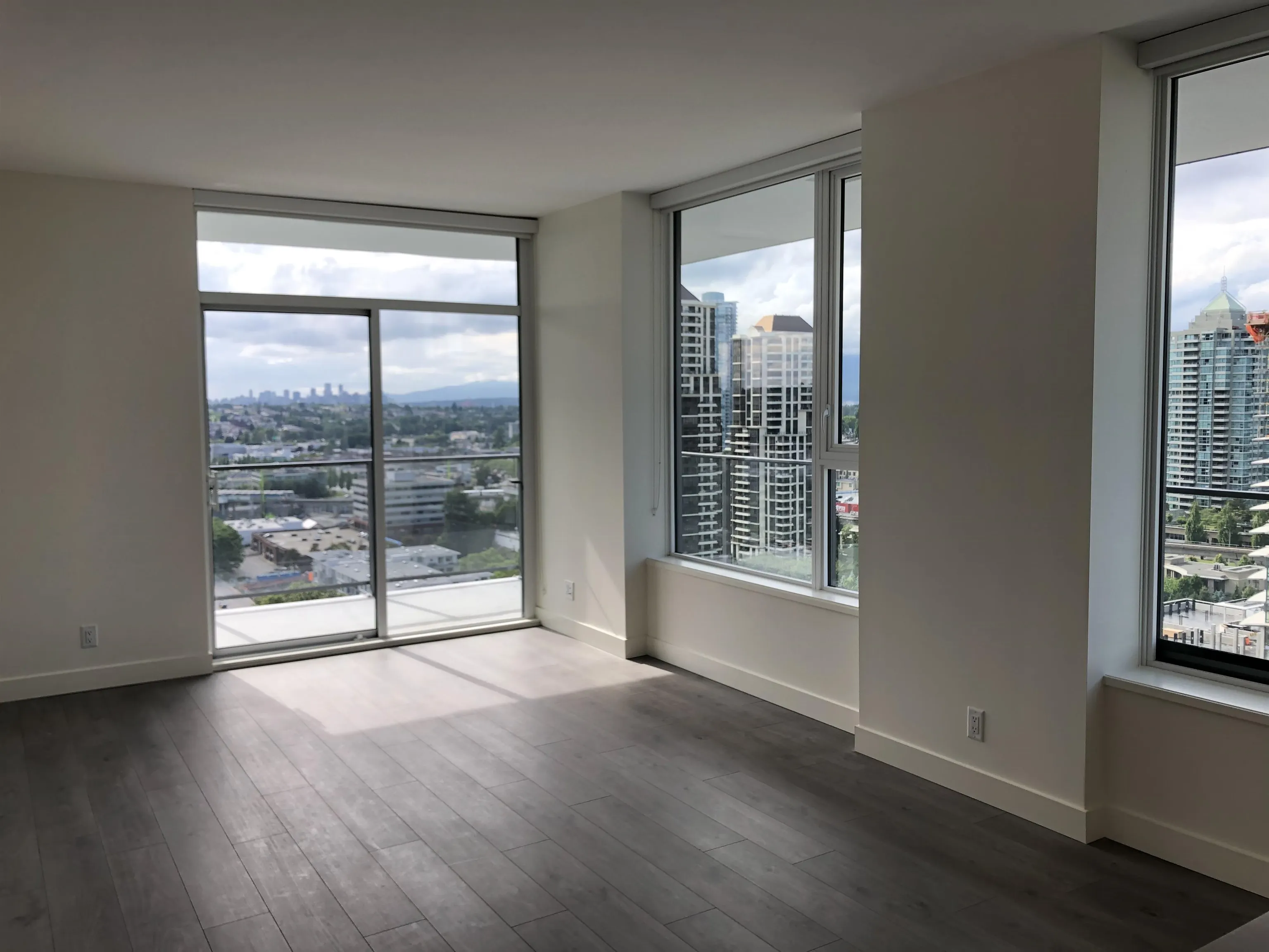 1907 4465 Juneau Street