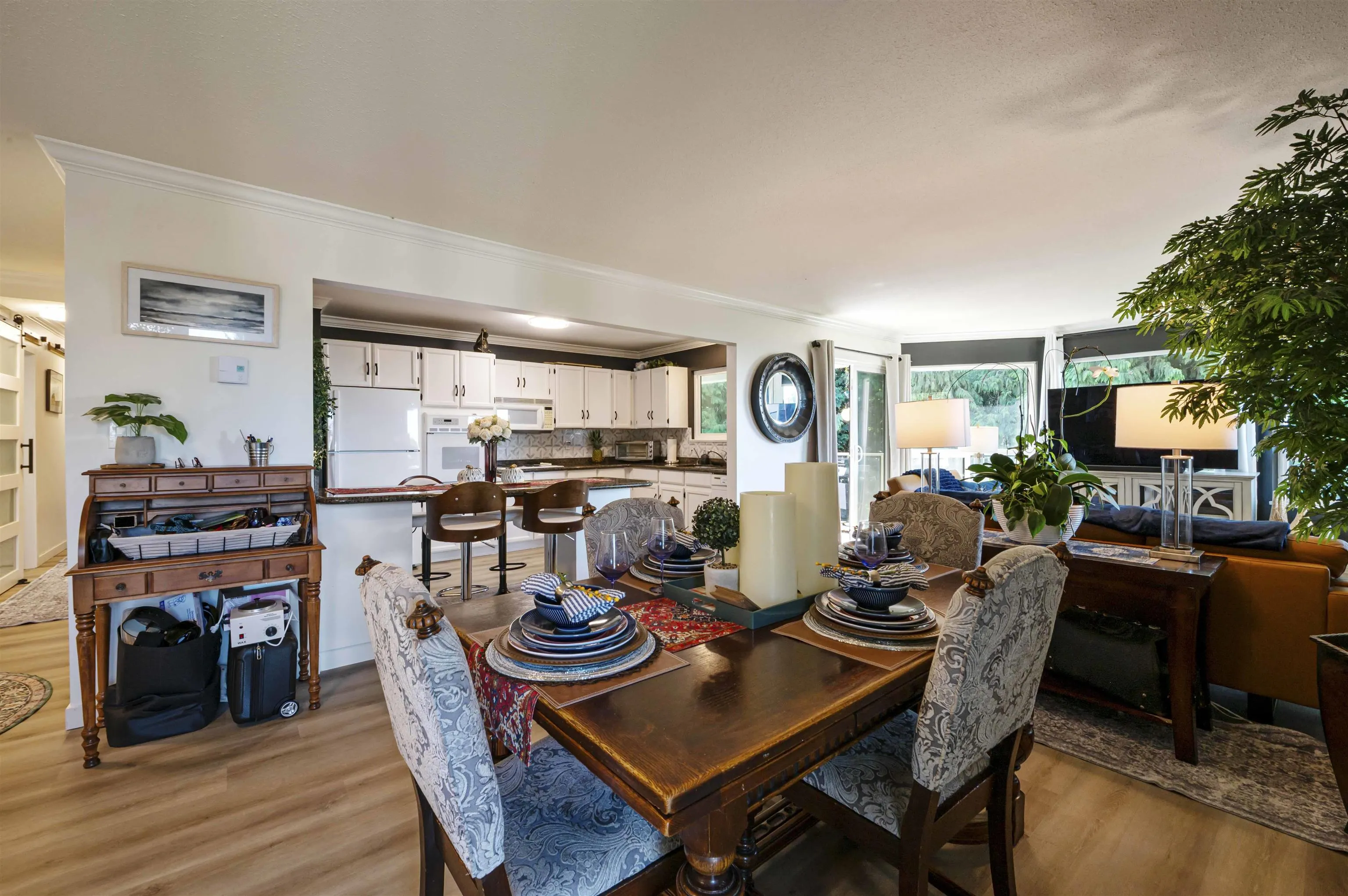 401 1350 Vidal Street