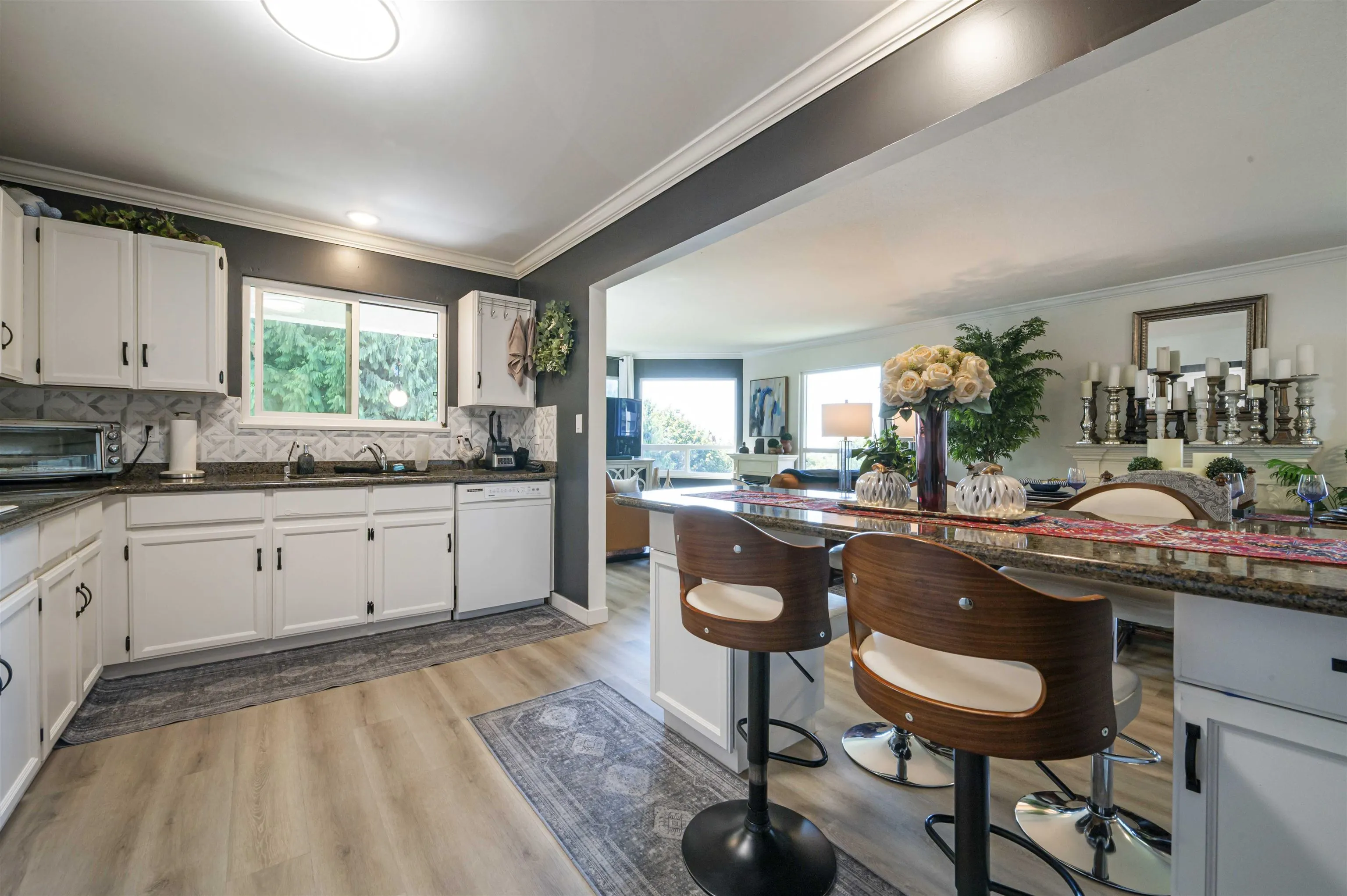 401 1350 Vidal Street