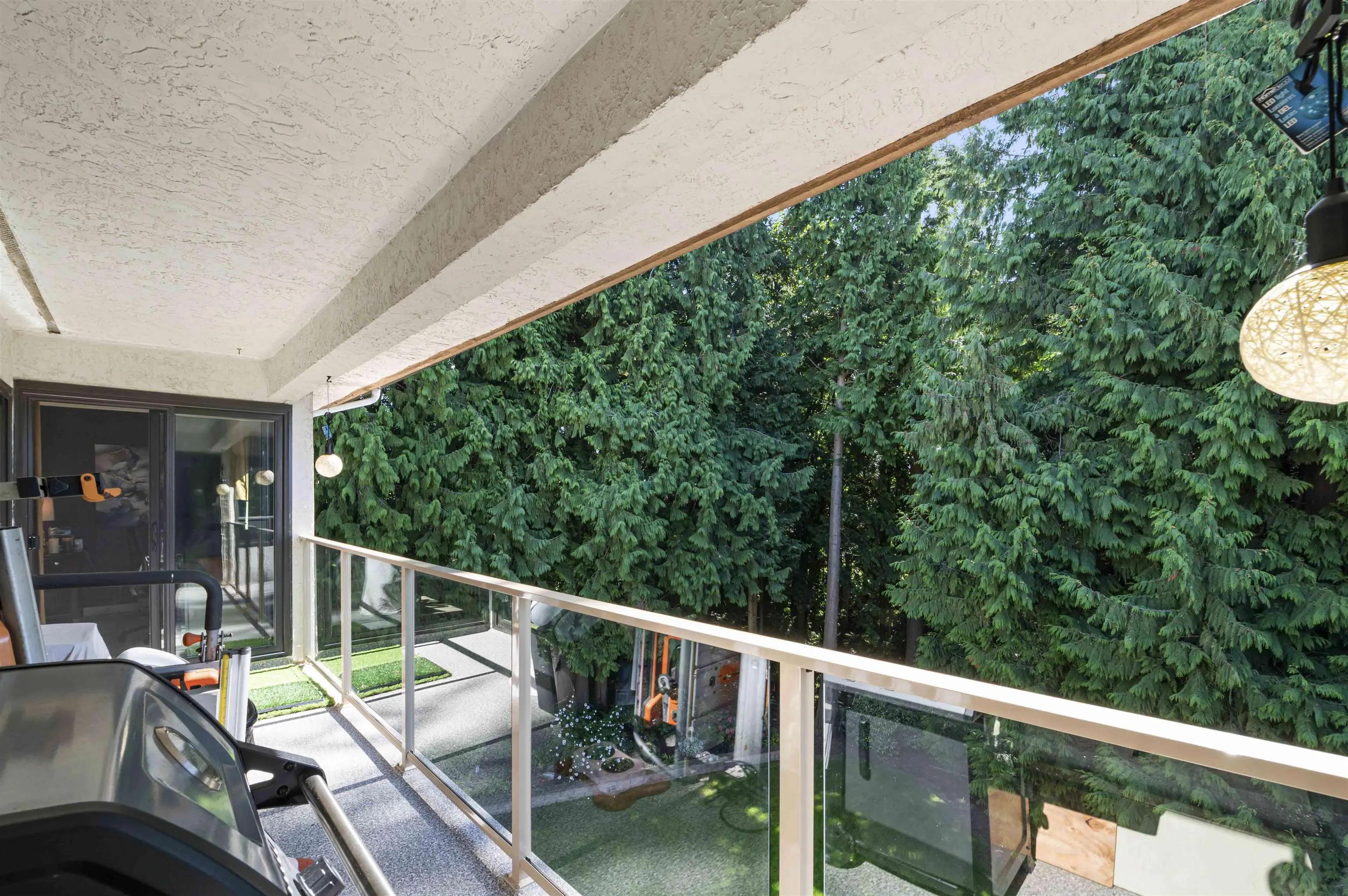 401 1350 Vidal Street