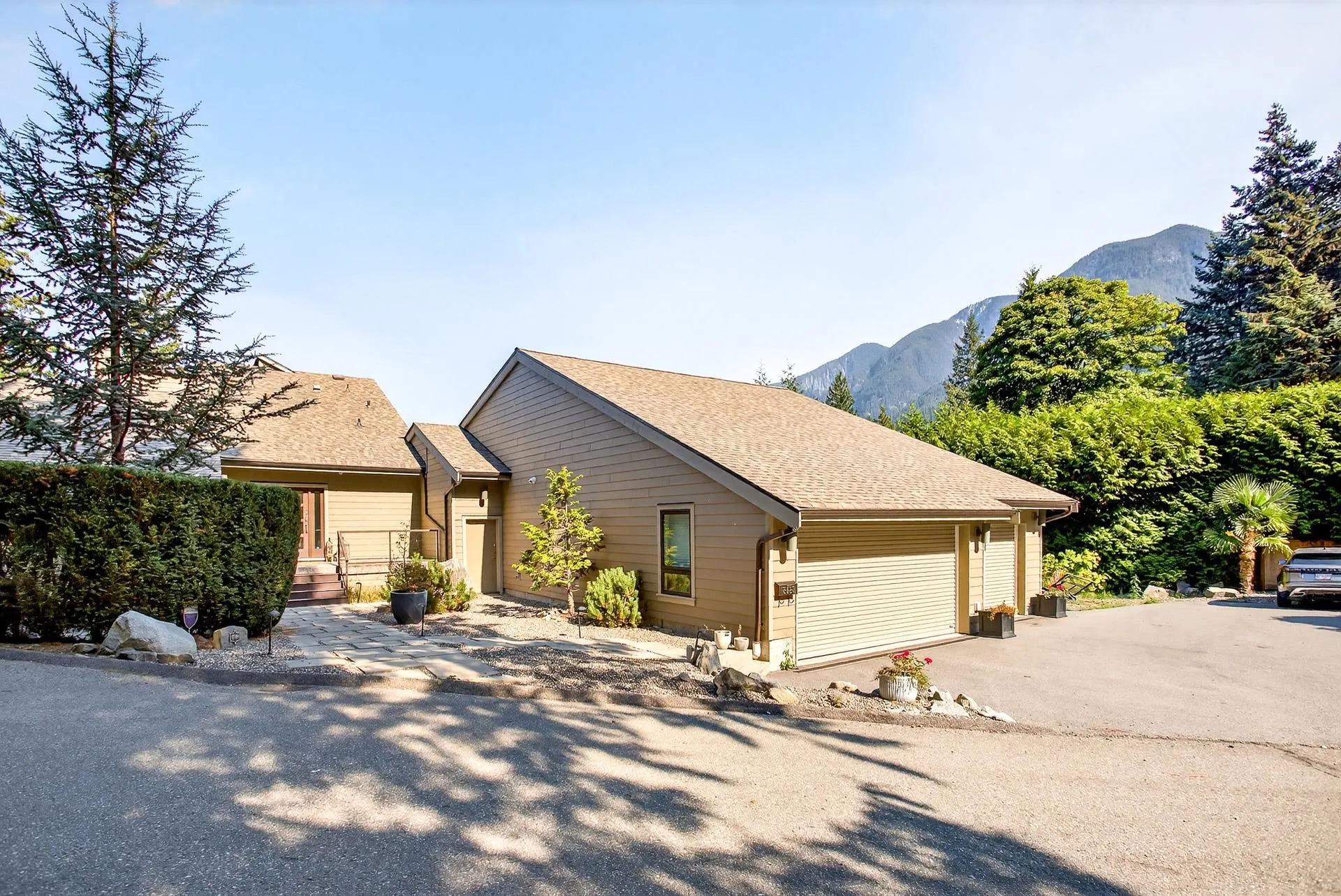 8598 Bedora Place