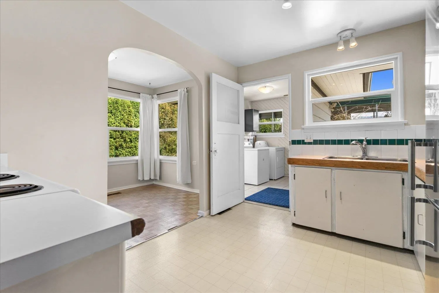 9679 Epp Drive