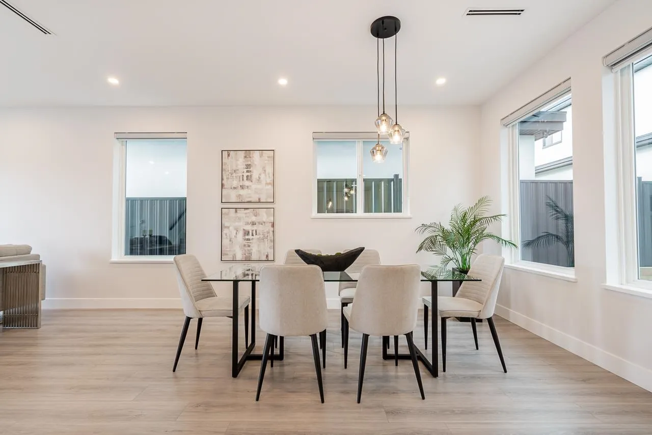 947 Walls Avenue