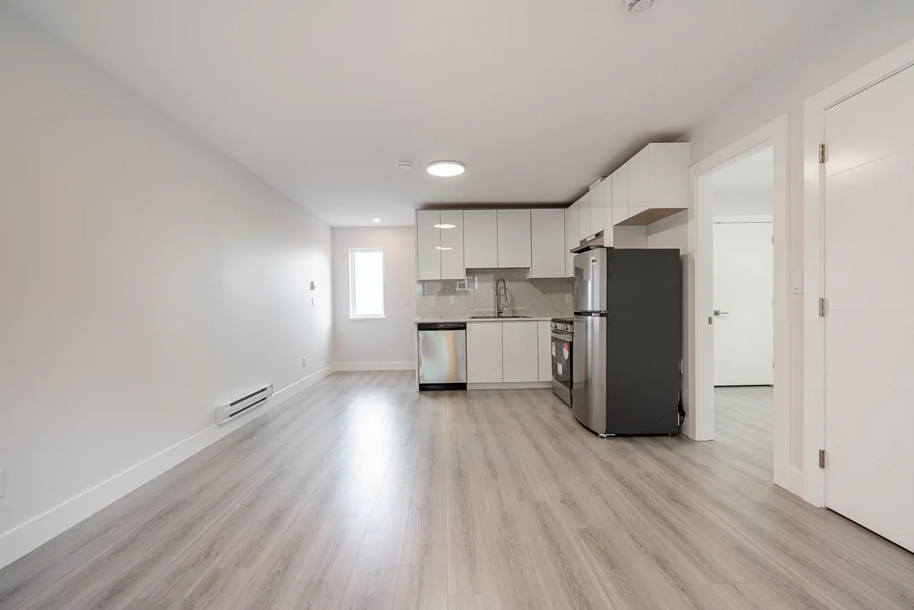 947 Walls Avenue