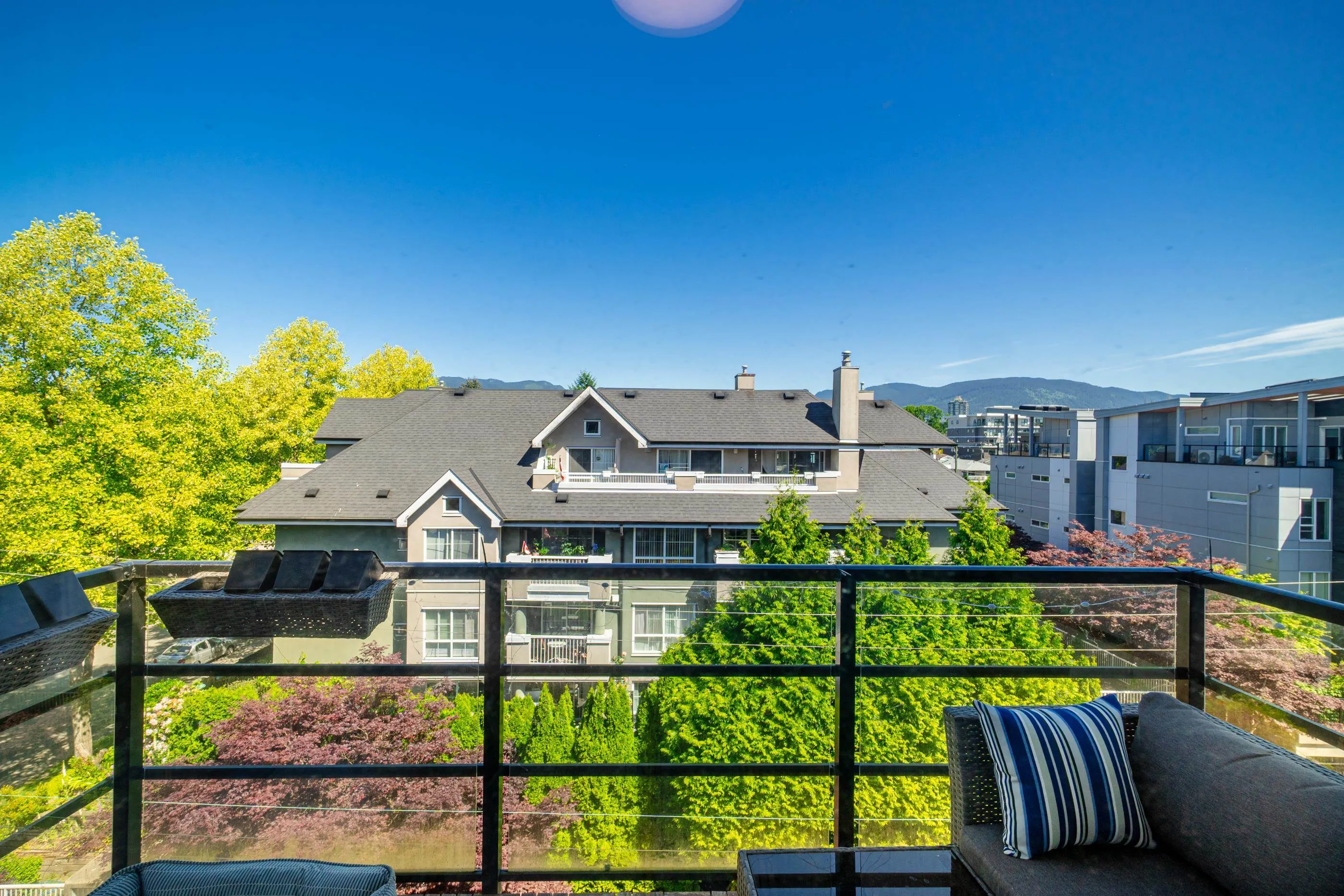 404 2389 Hawthorne Avenue