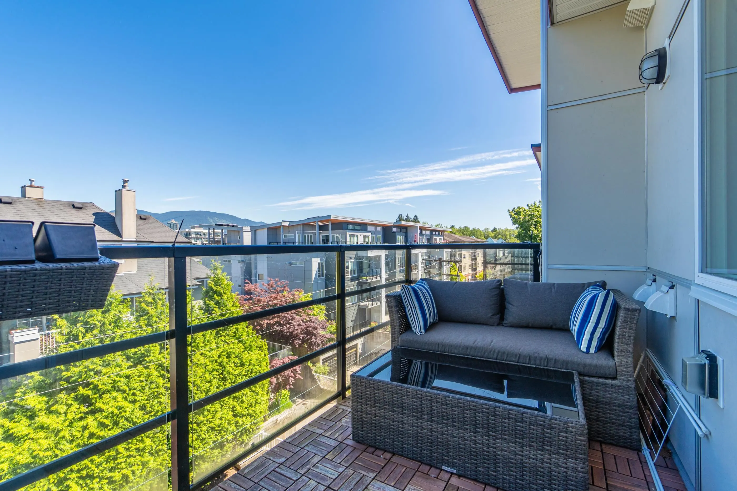 404 2389 Hawthorne Avenue