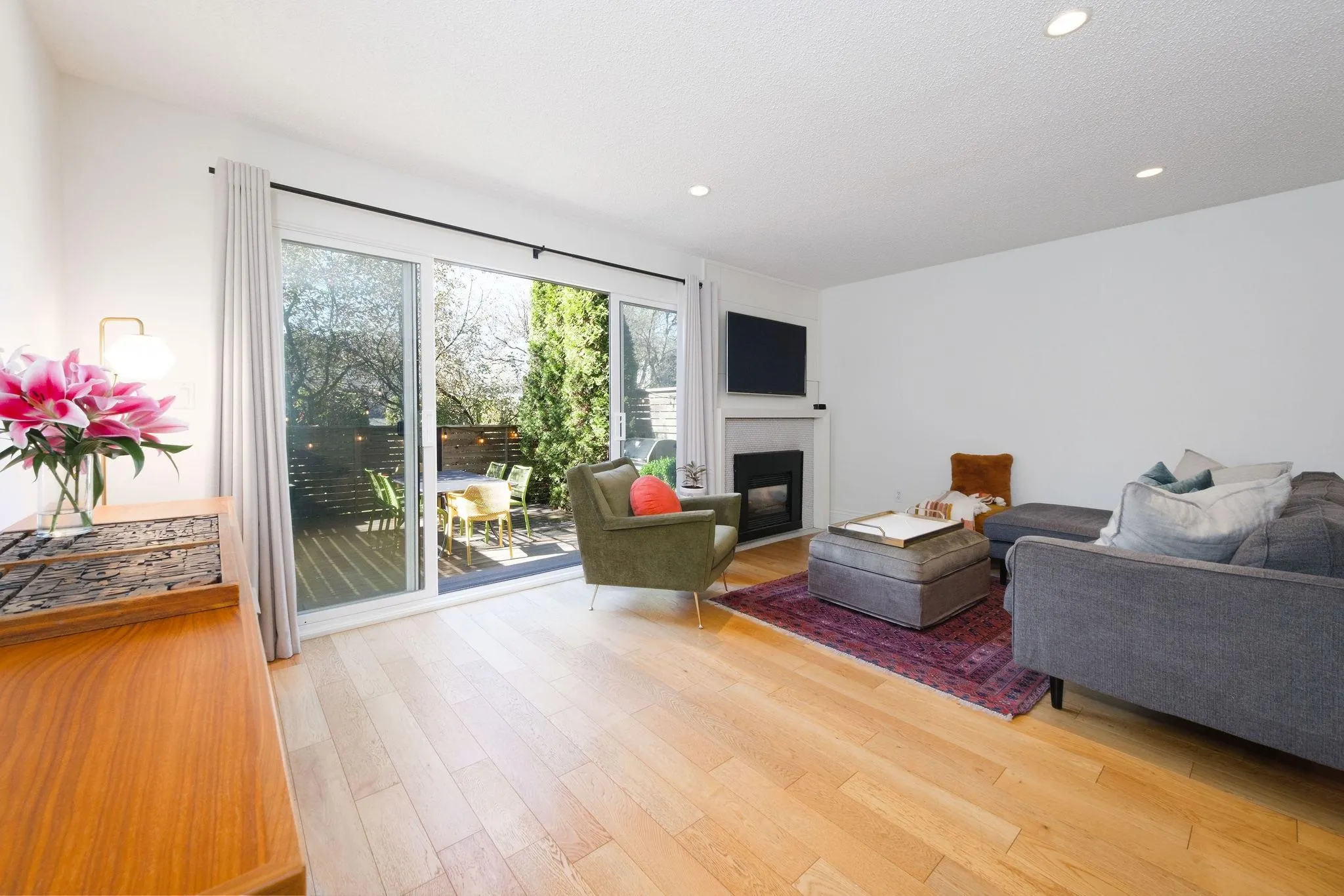 36 1910 Cedar Village Crescent