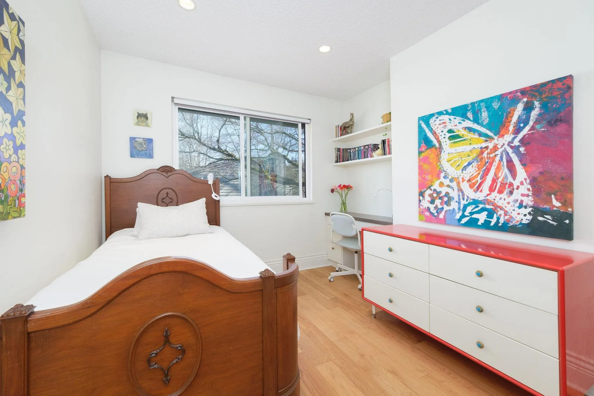 36 1910 Cedar Village Crescent