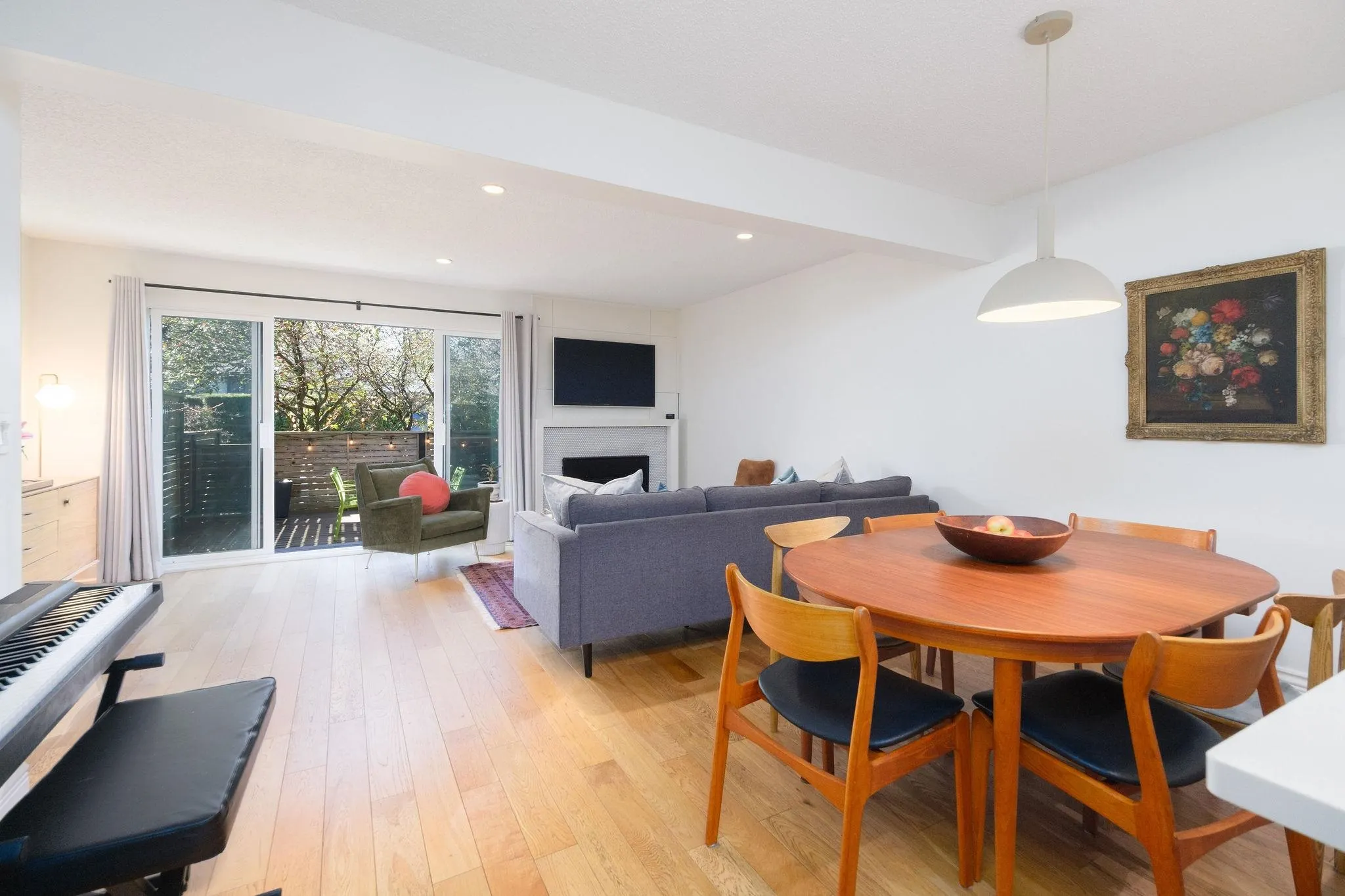 36 1910 Cedar Village Crescent