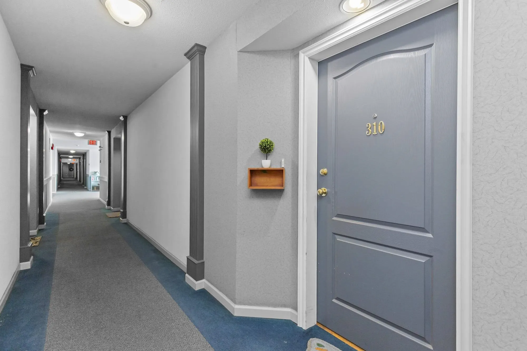 310 33150 4 Avenue