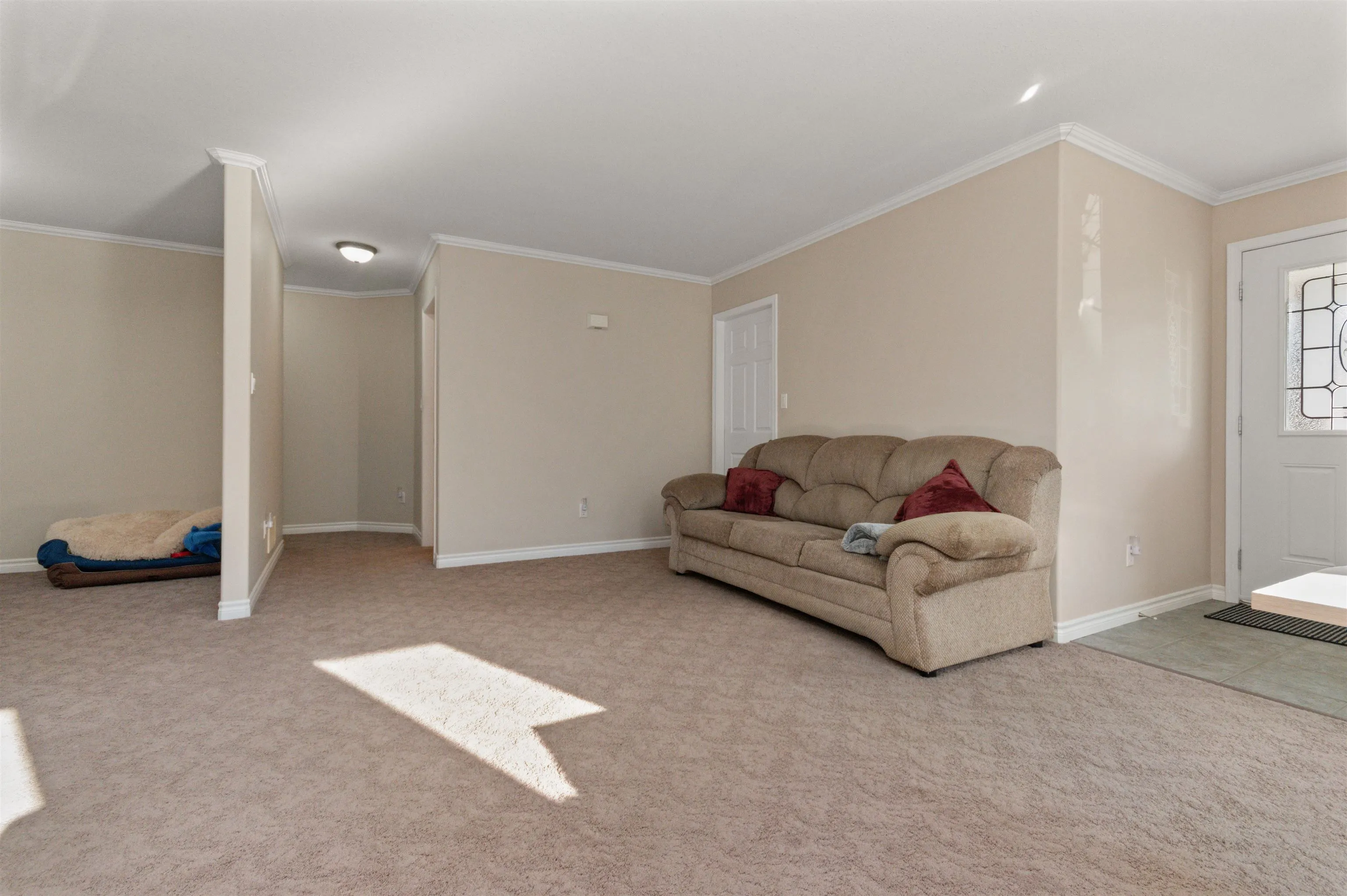 16 7330 Elm Road
