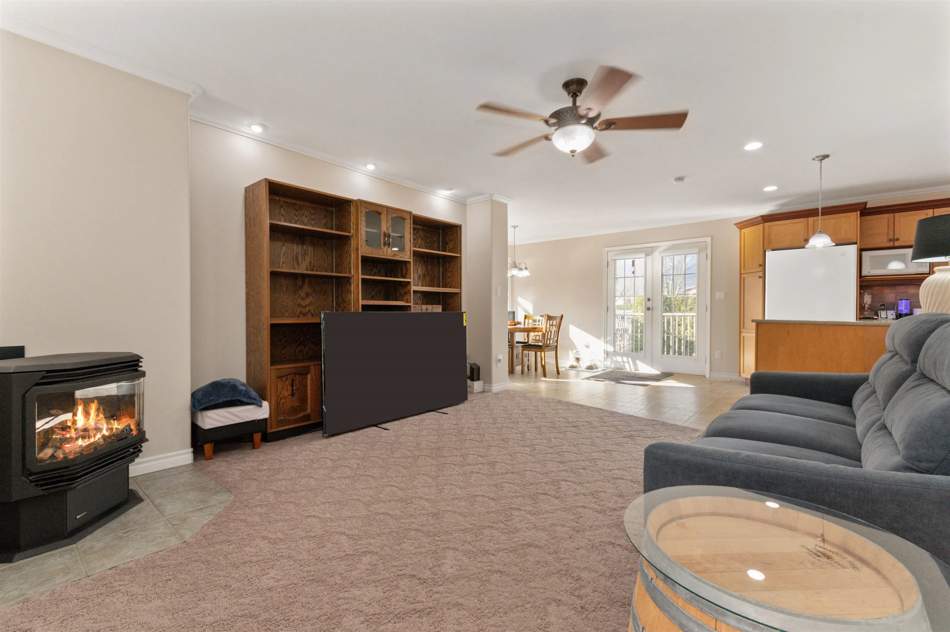 16 7330 Elm Road