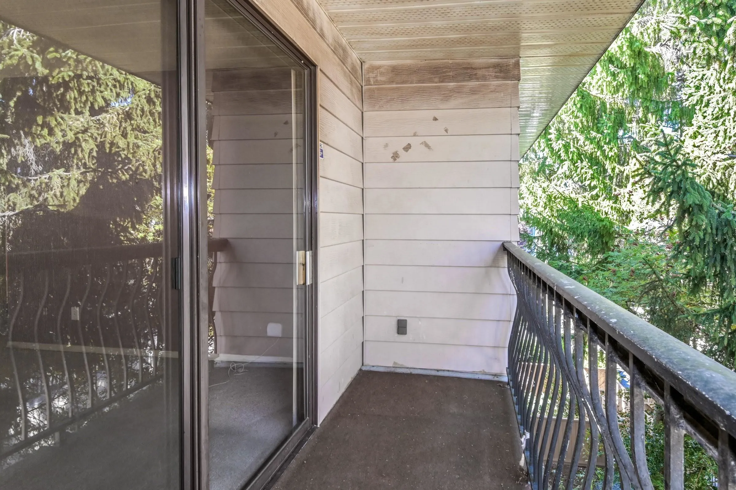 302 1442 Blackwood Street