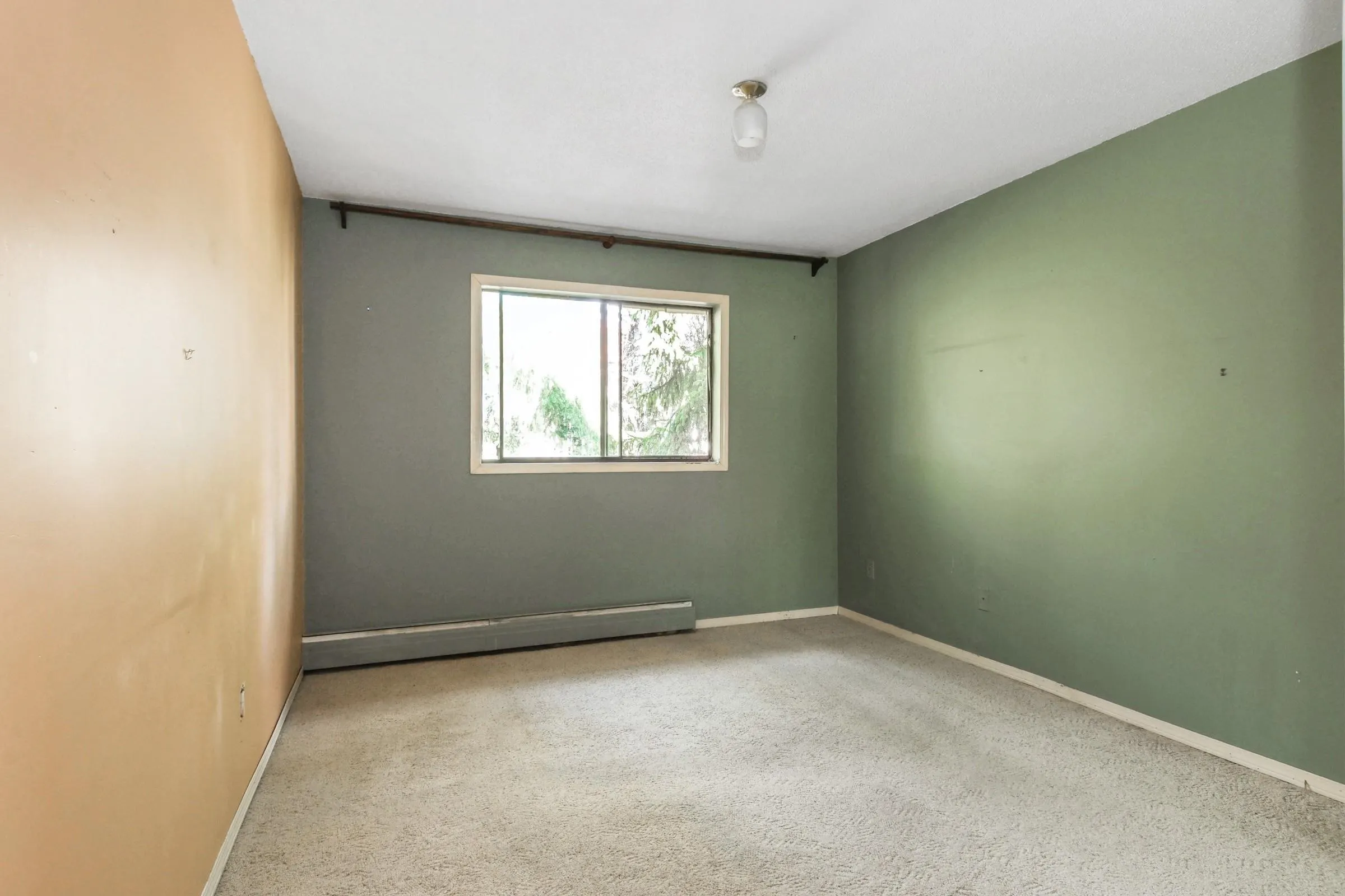 302 1442 Blackwood Street