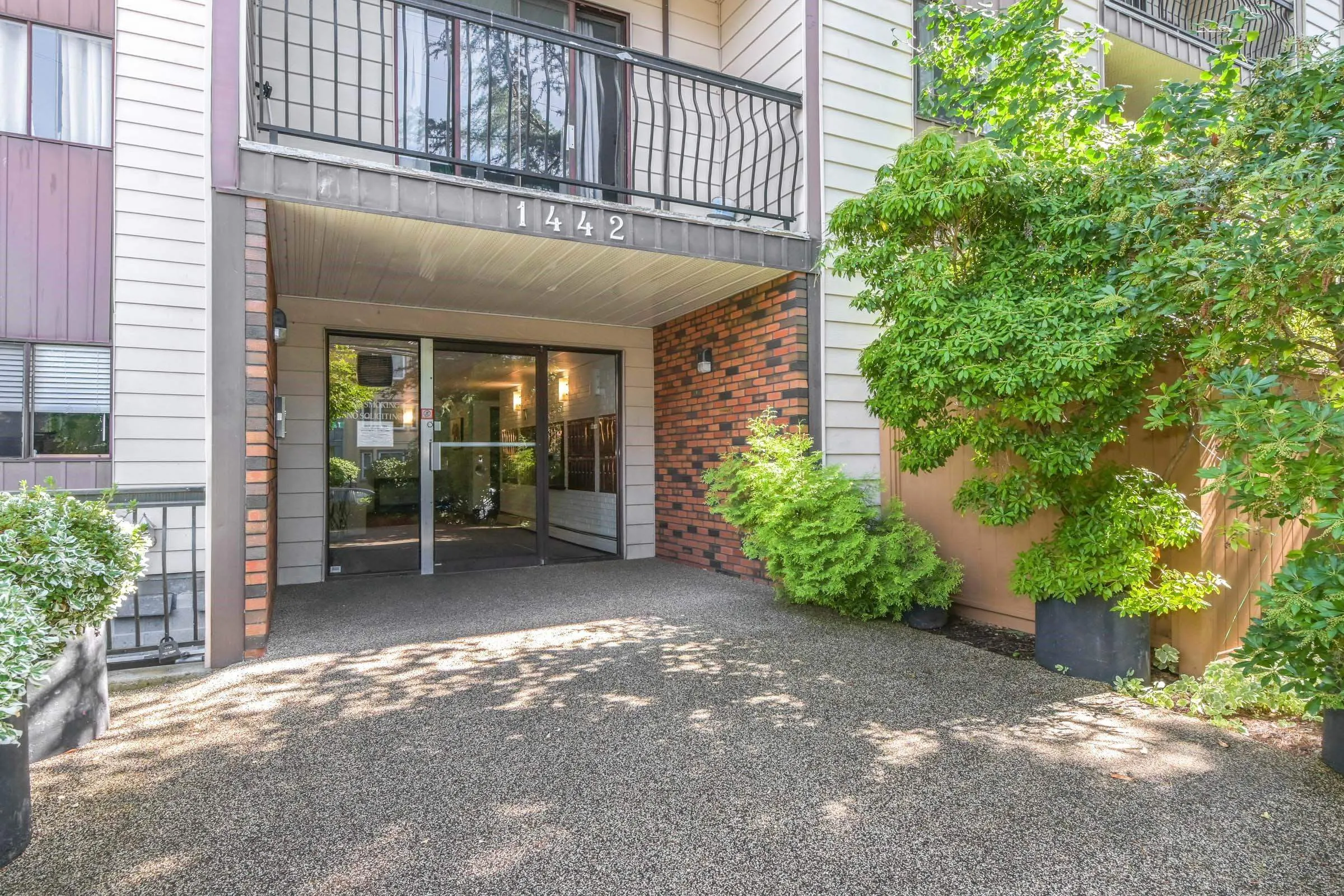 302 1442 Blackwood Street