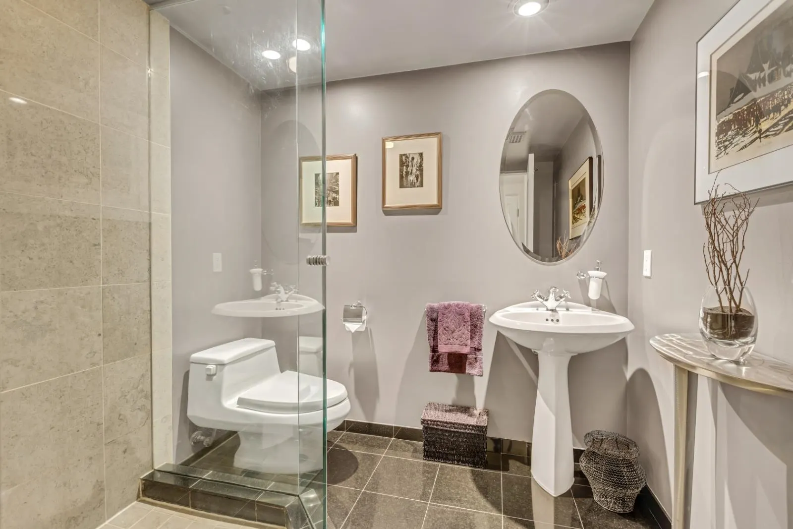 1404 819 Hamilton Street