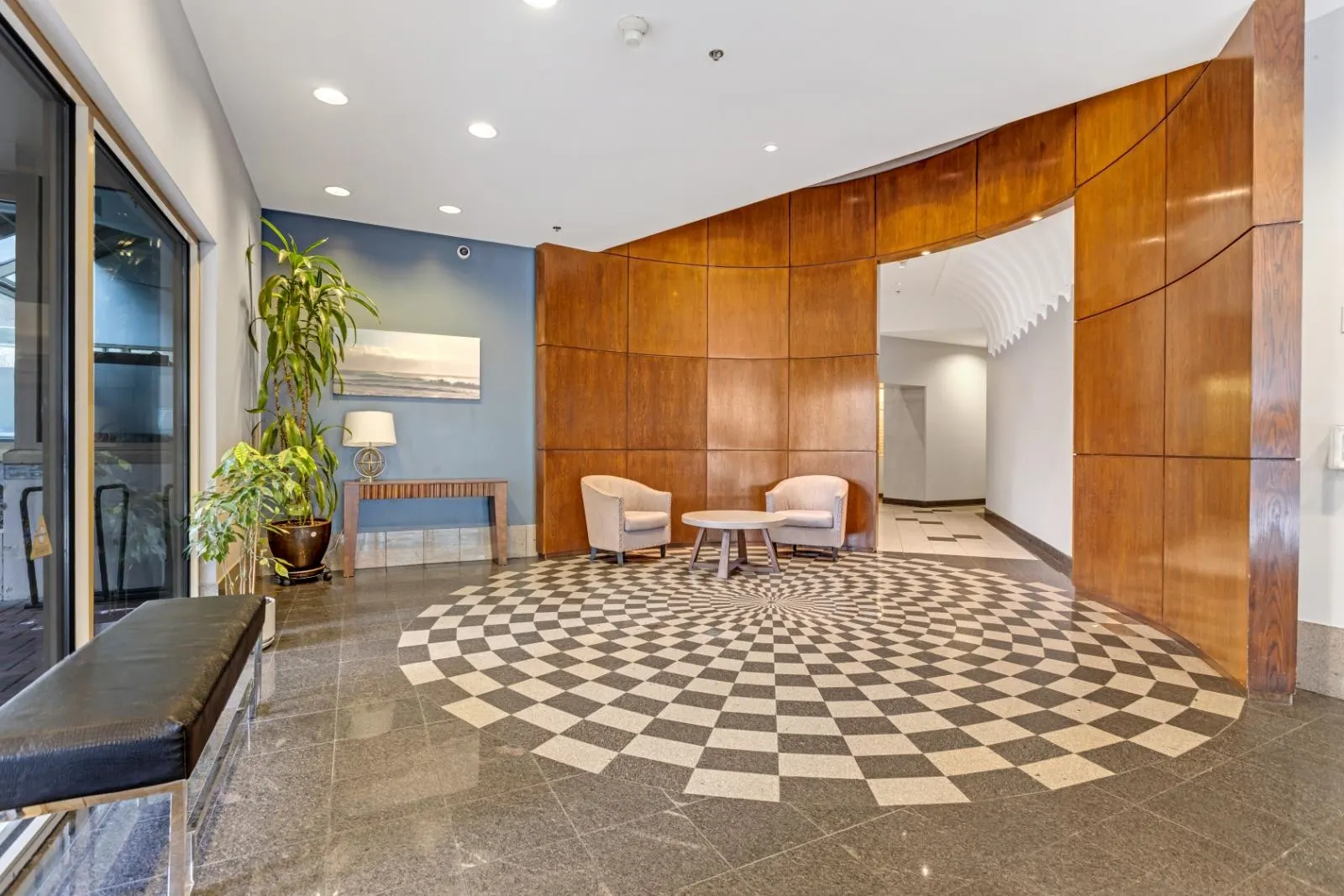 1404 819 Hamilton Street