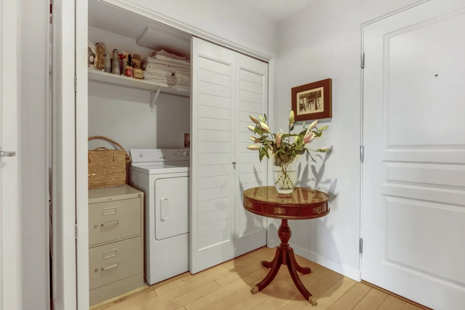 1404 819 Hamilton Street