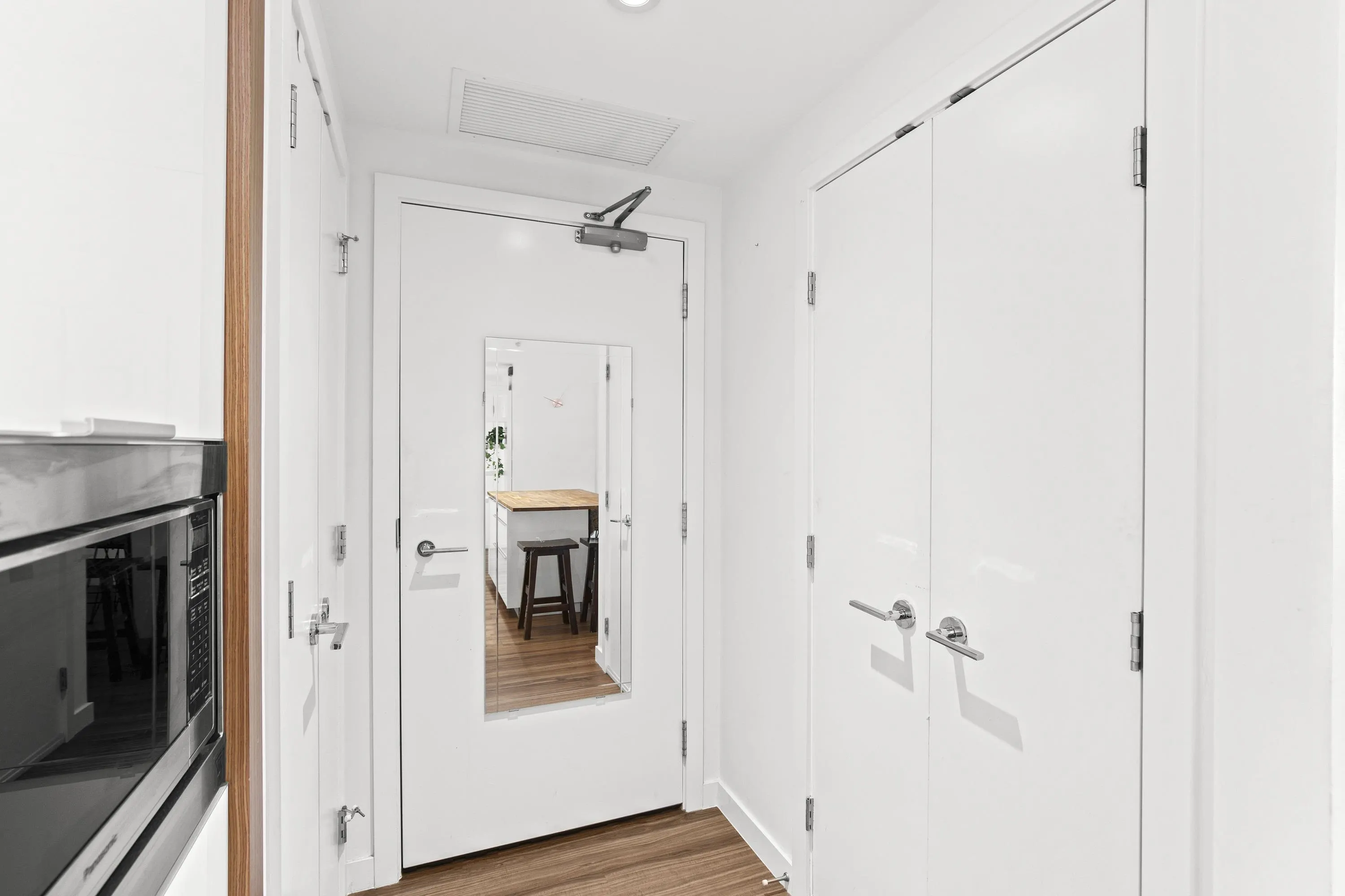 101 1661 Quebec Street