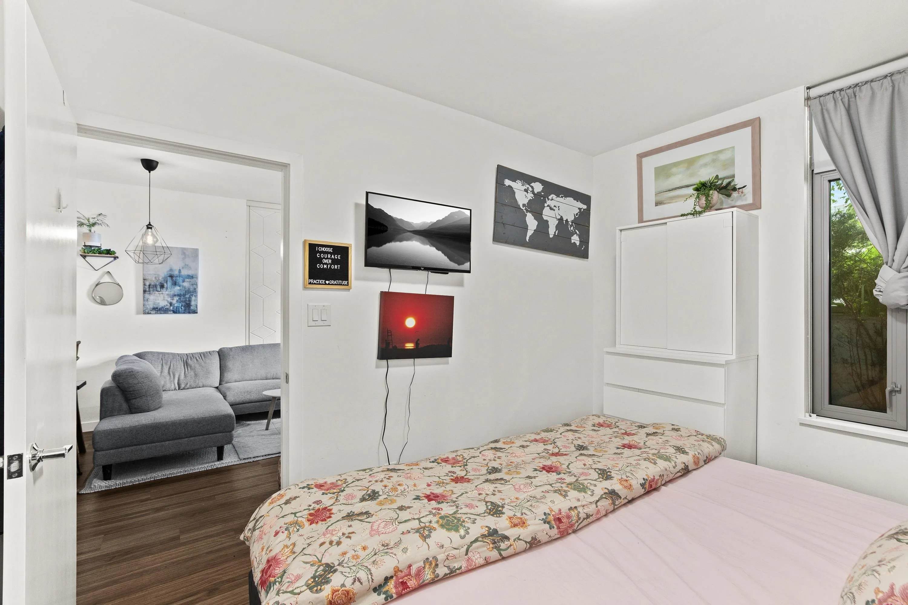 101 1661 Quebec Street