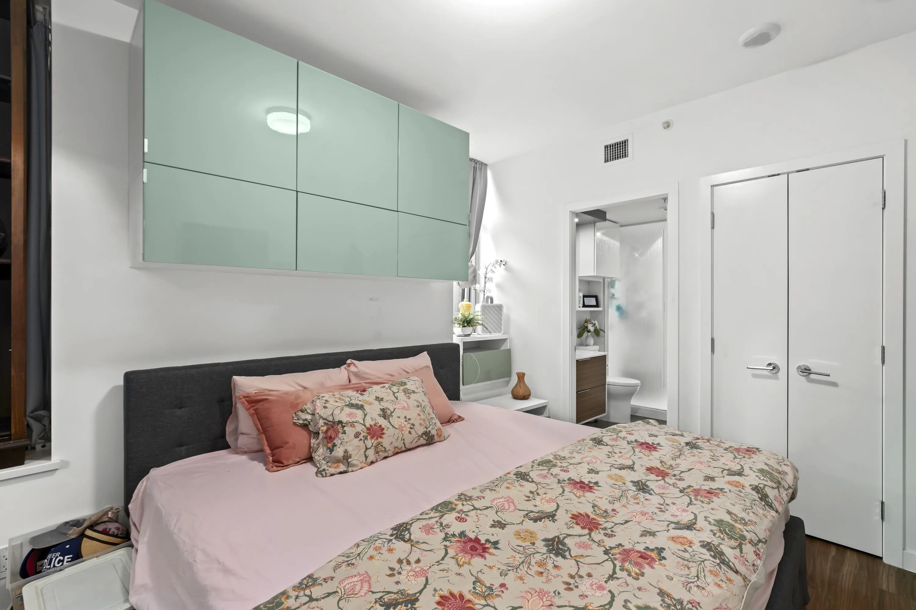 101 1661 Quebec Street