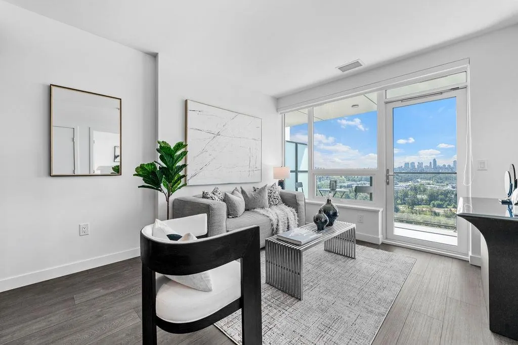 1905 2425 Alpha Avenue