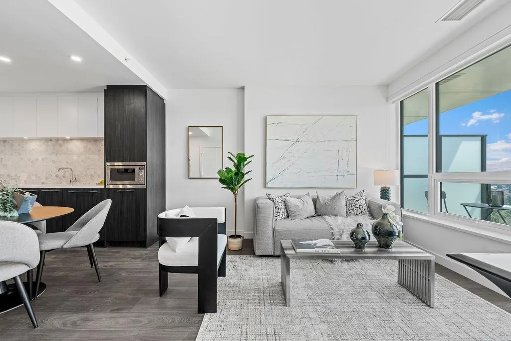1905 2425 Alpha Avenue