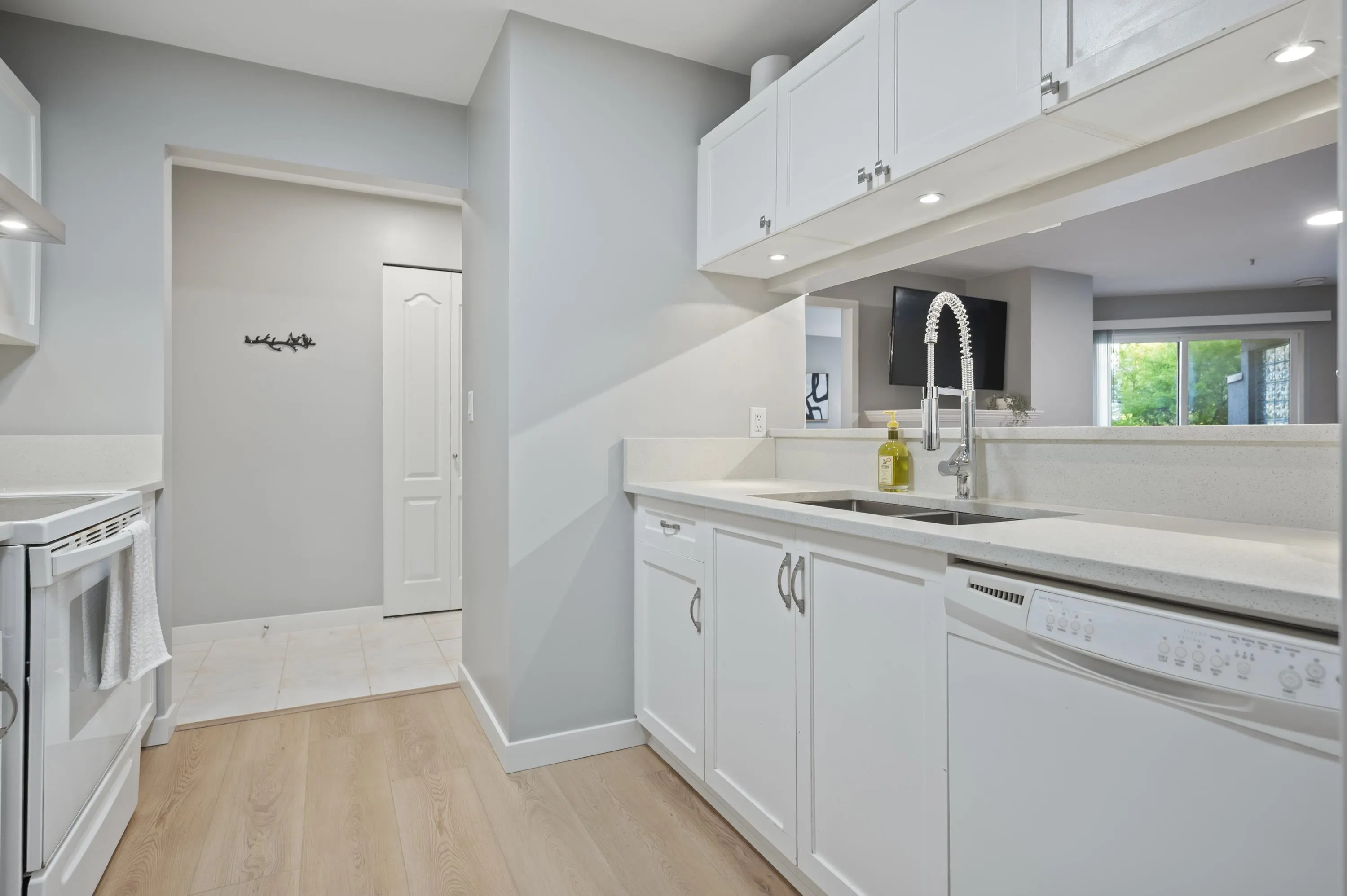 217 20259 Michaud Crescent