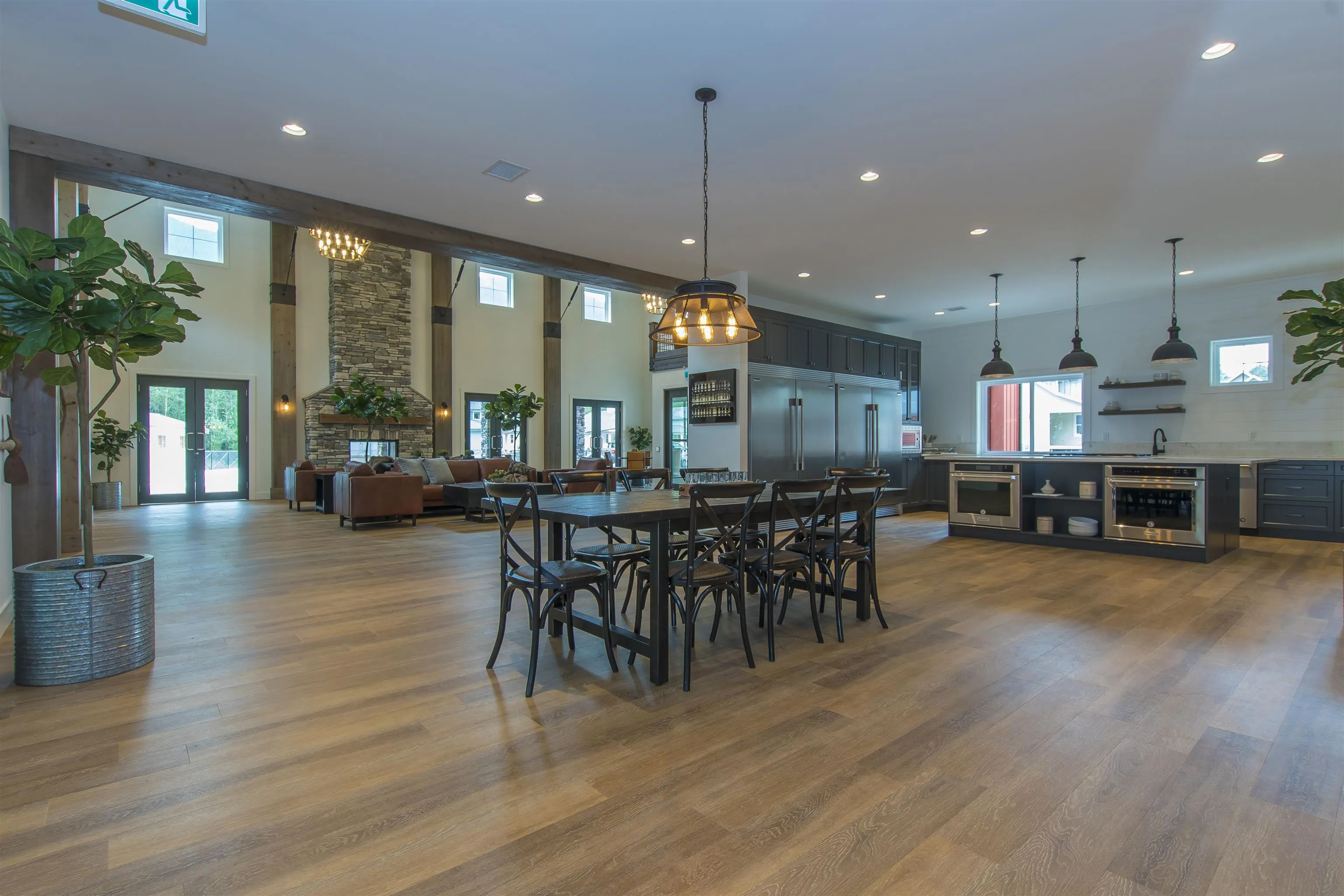 43390 Creekside Circle