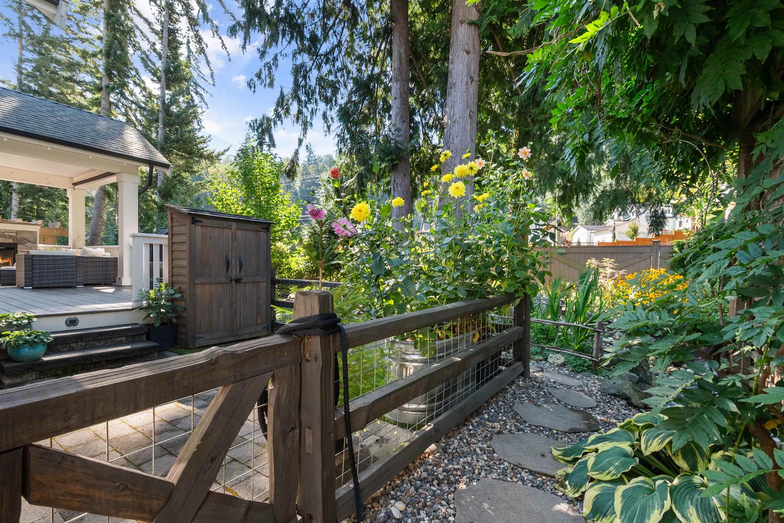 43390 Creekside Circle