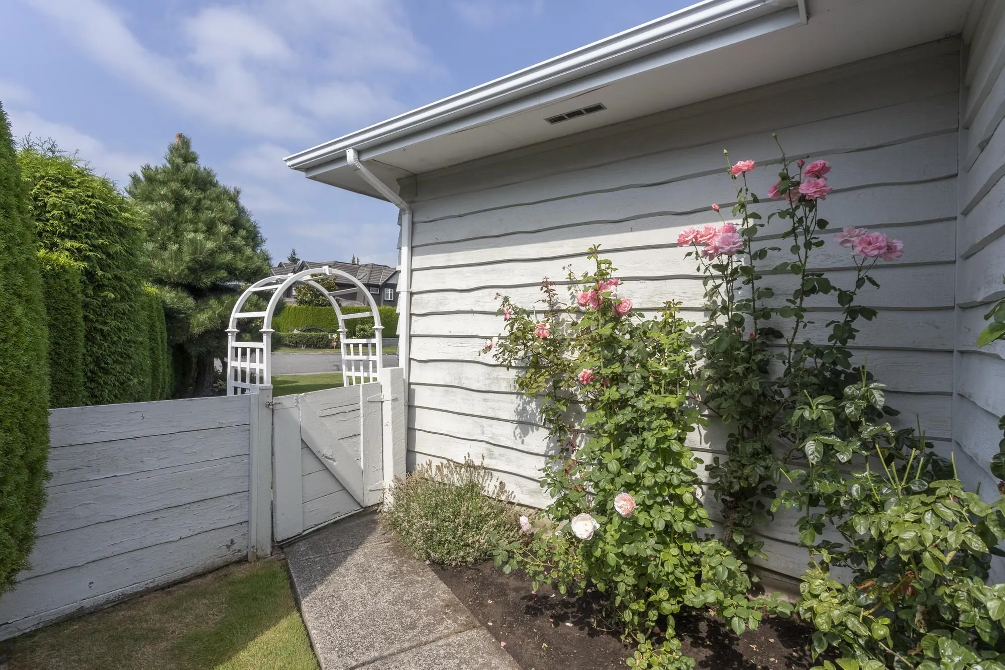 7800 Sunnydene Road