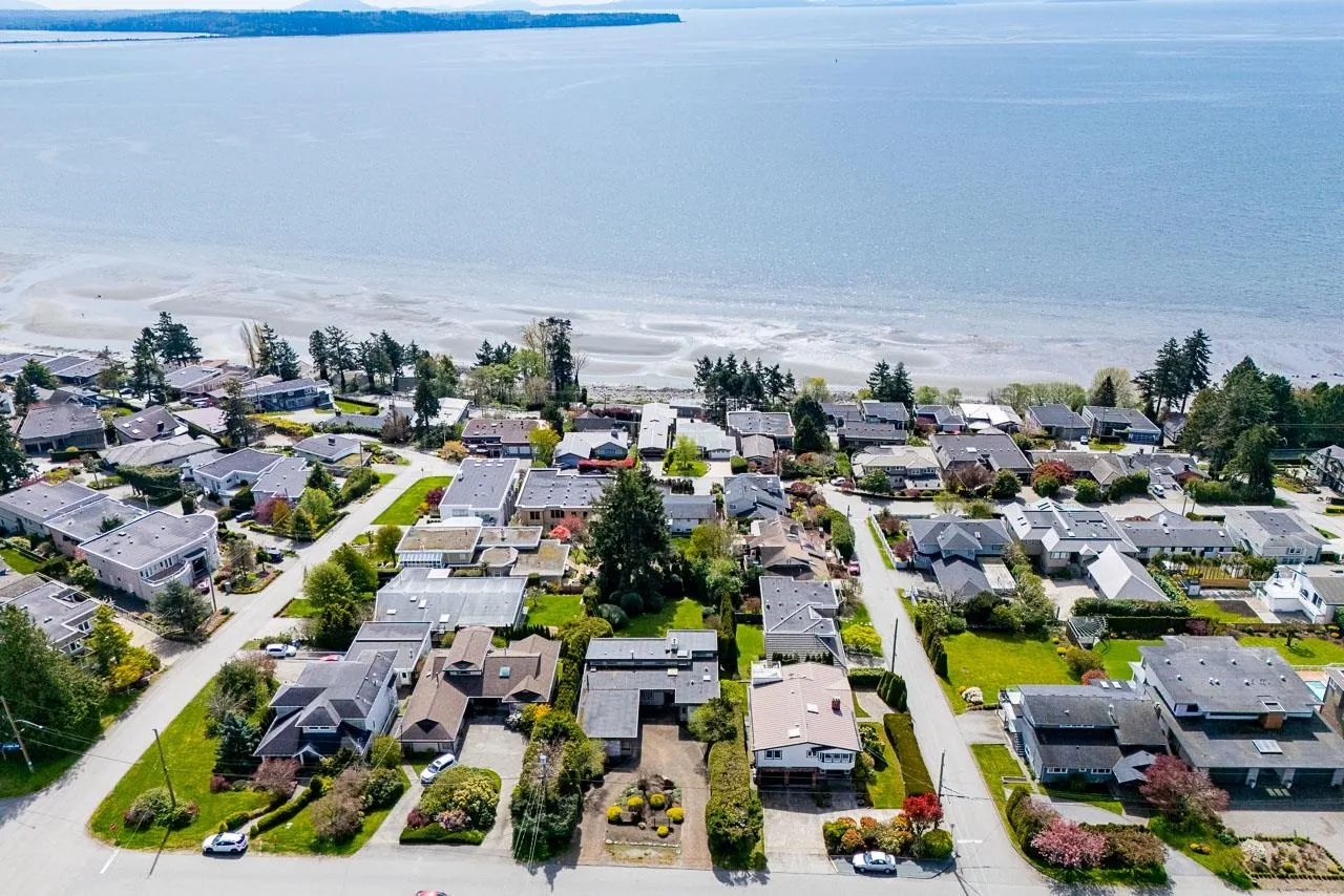 14366 Magdalen Avenue