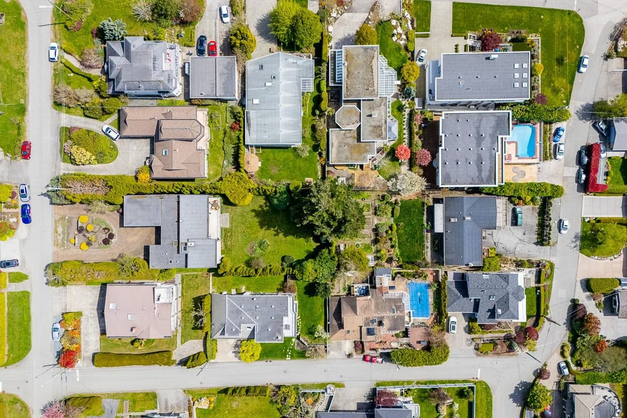 14366 Magdalen Avenue