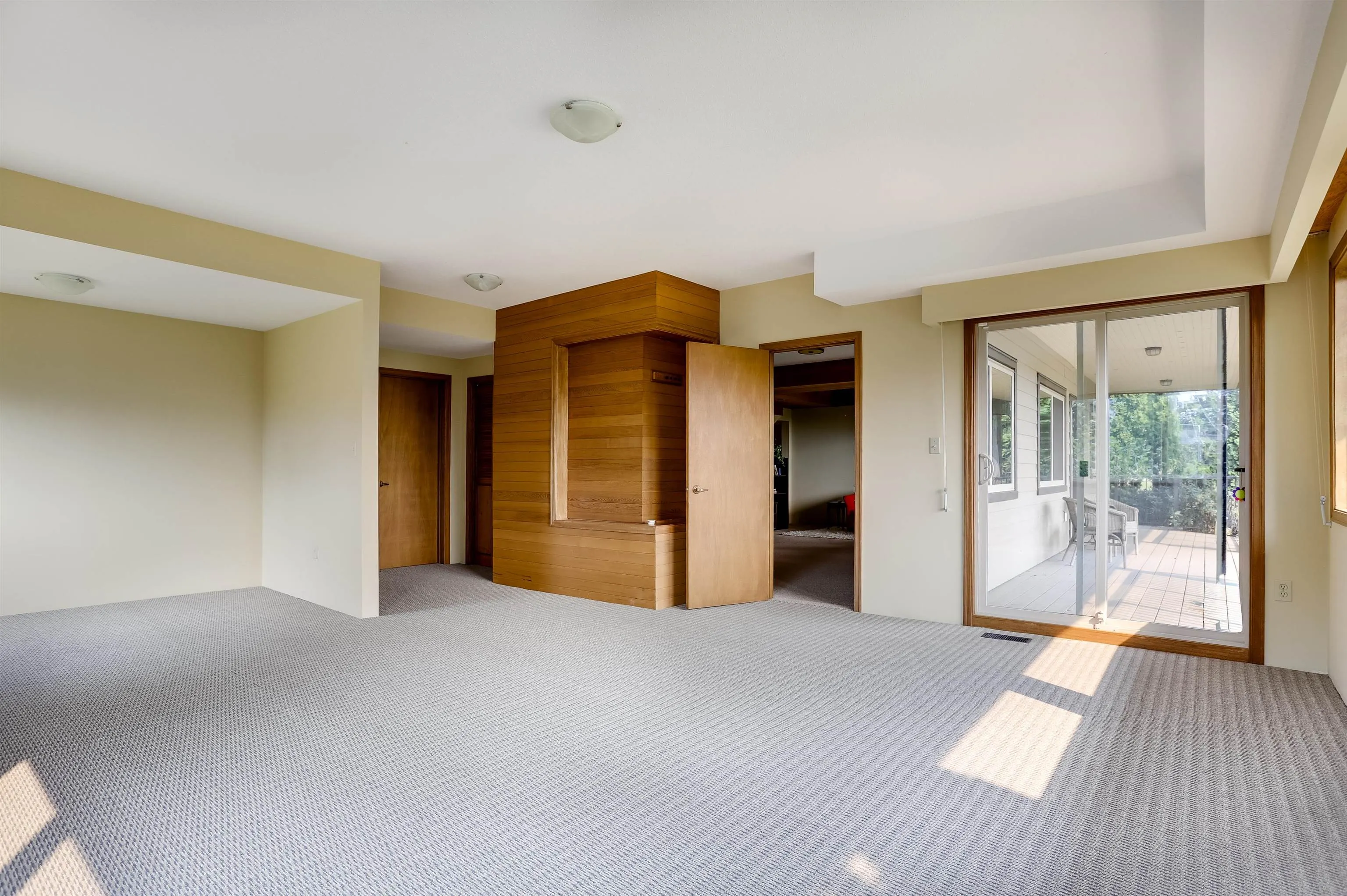 14366 Magdalen Avenue