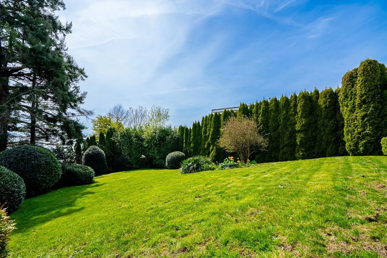 14366 Magdalen Avenue