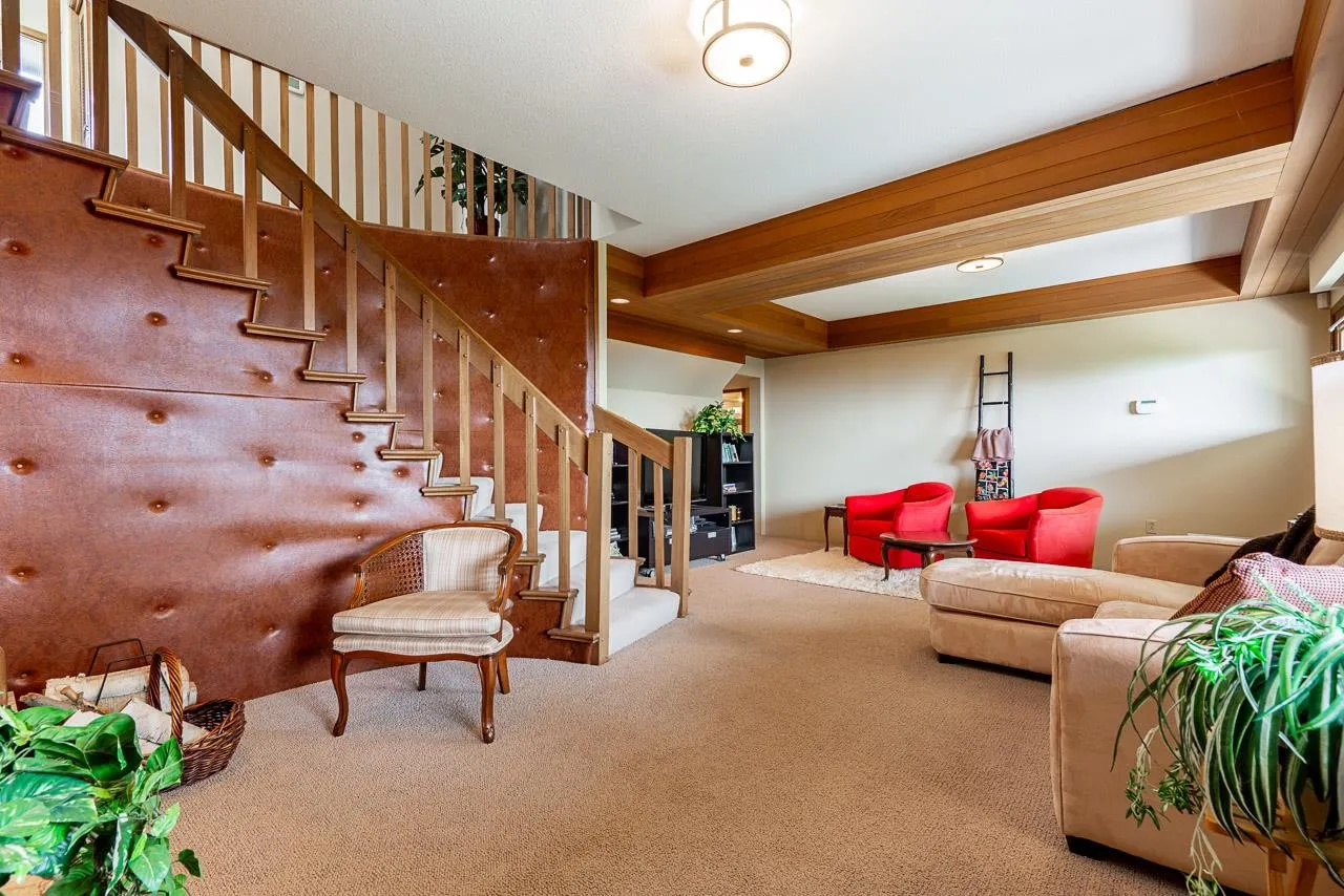 14366 Magdalen Avenue