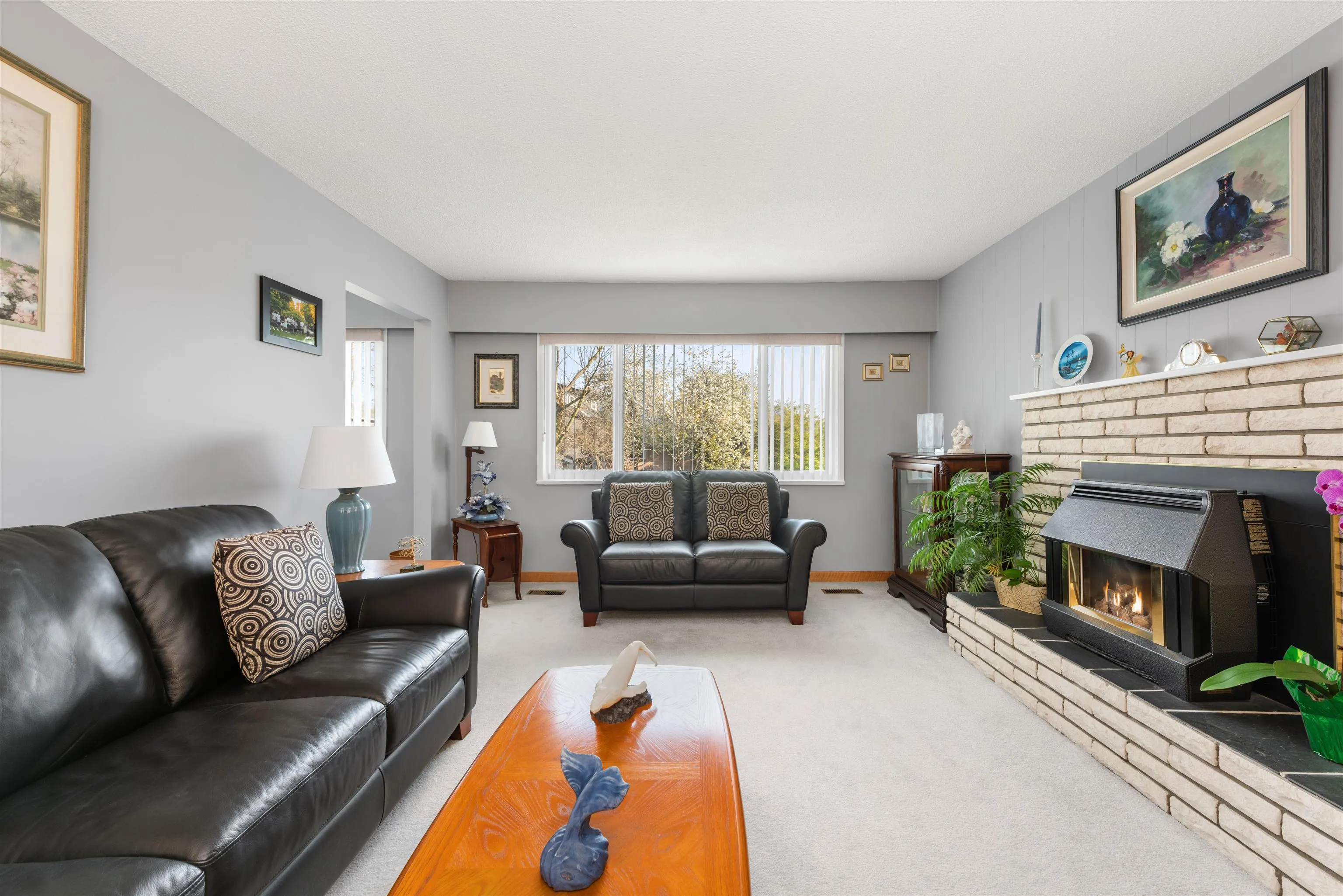 1425 Slocan Street